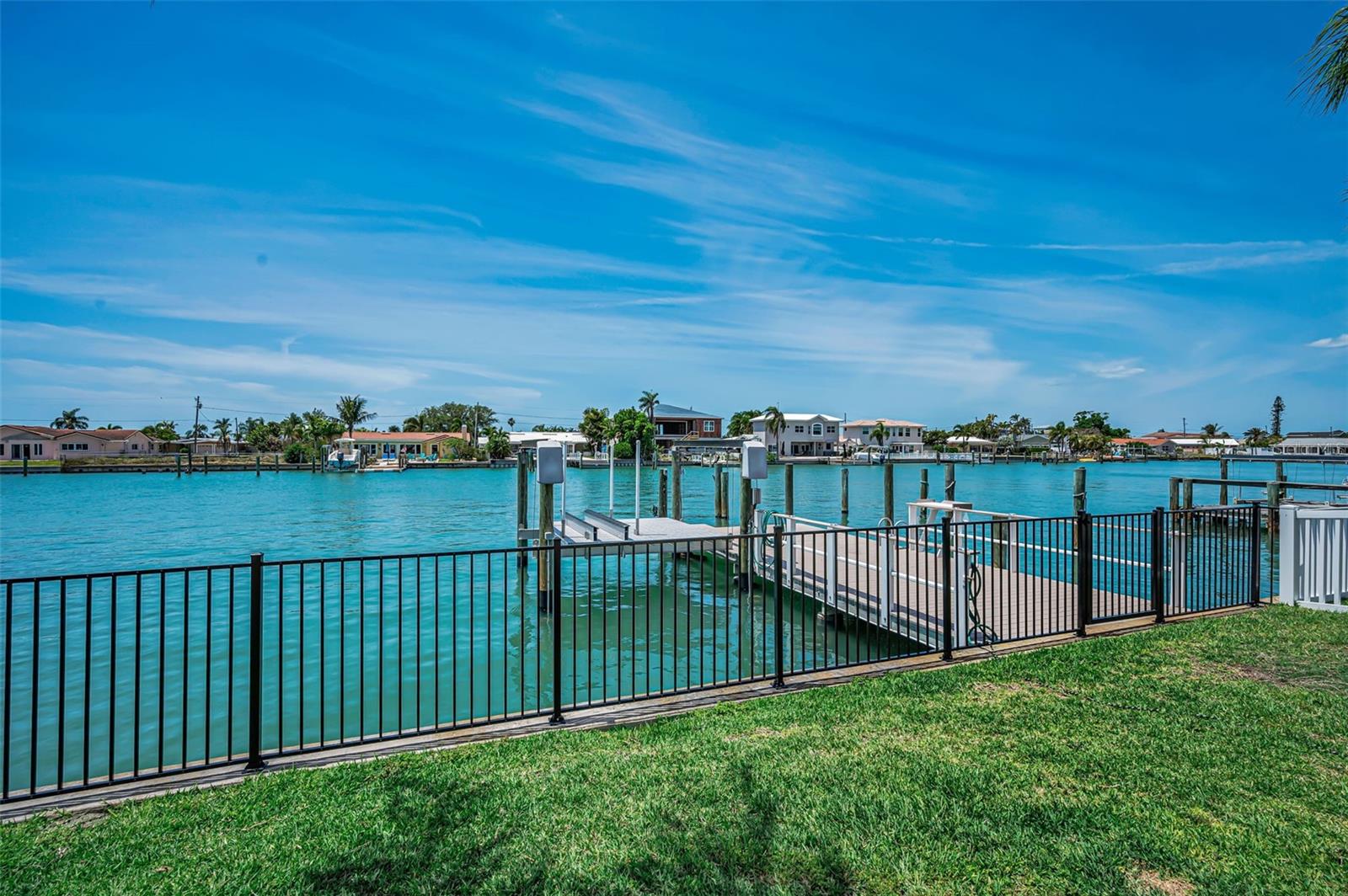 11800 7TH ST E, TREASURE ISLAND, FL — photo 40