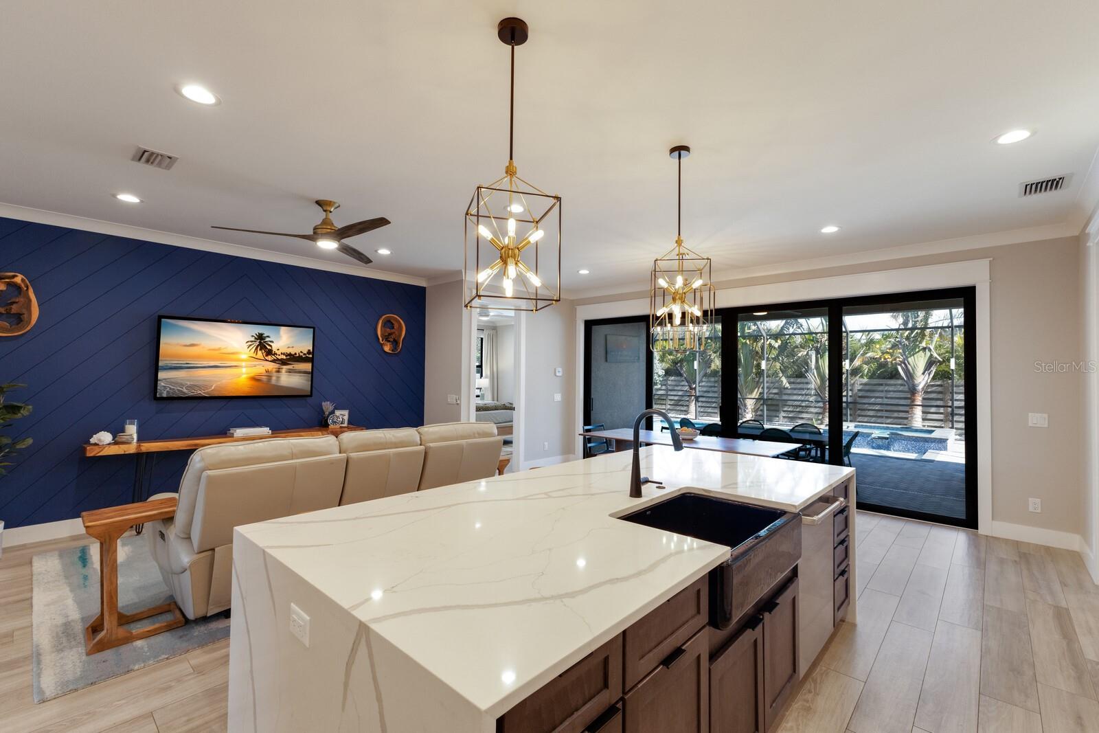 2823 MARSHALL DR, SARASOTA, FL — photo 11