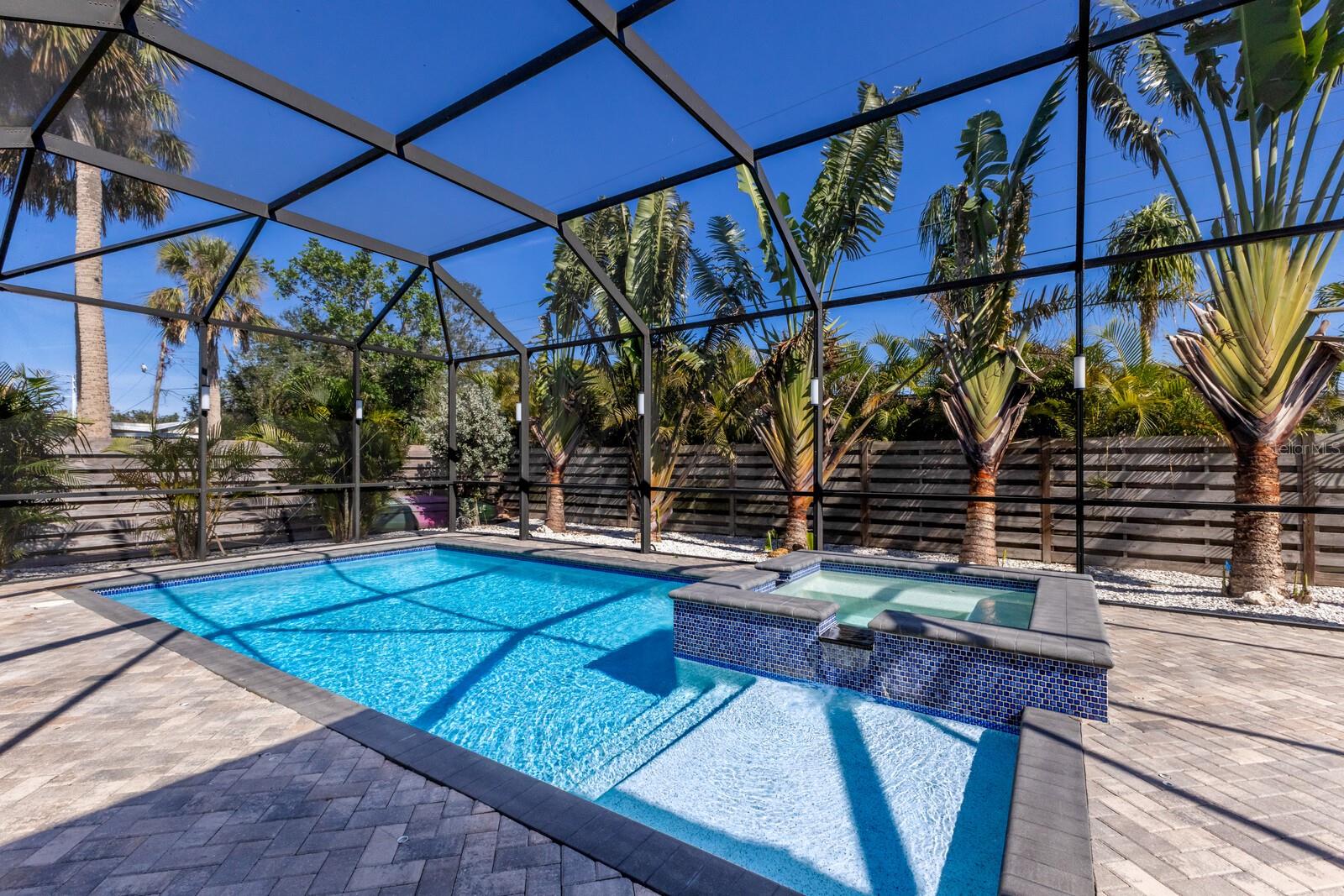 2823 MARSHALL DR, SARASOTA, FL — photo 32