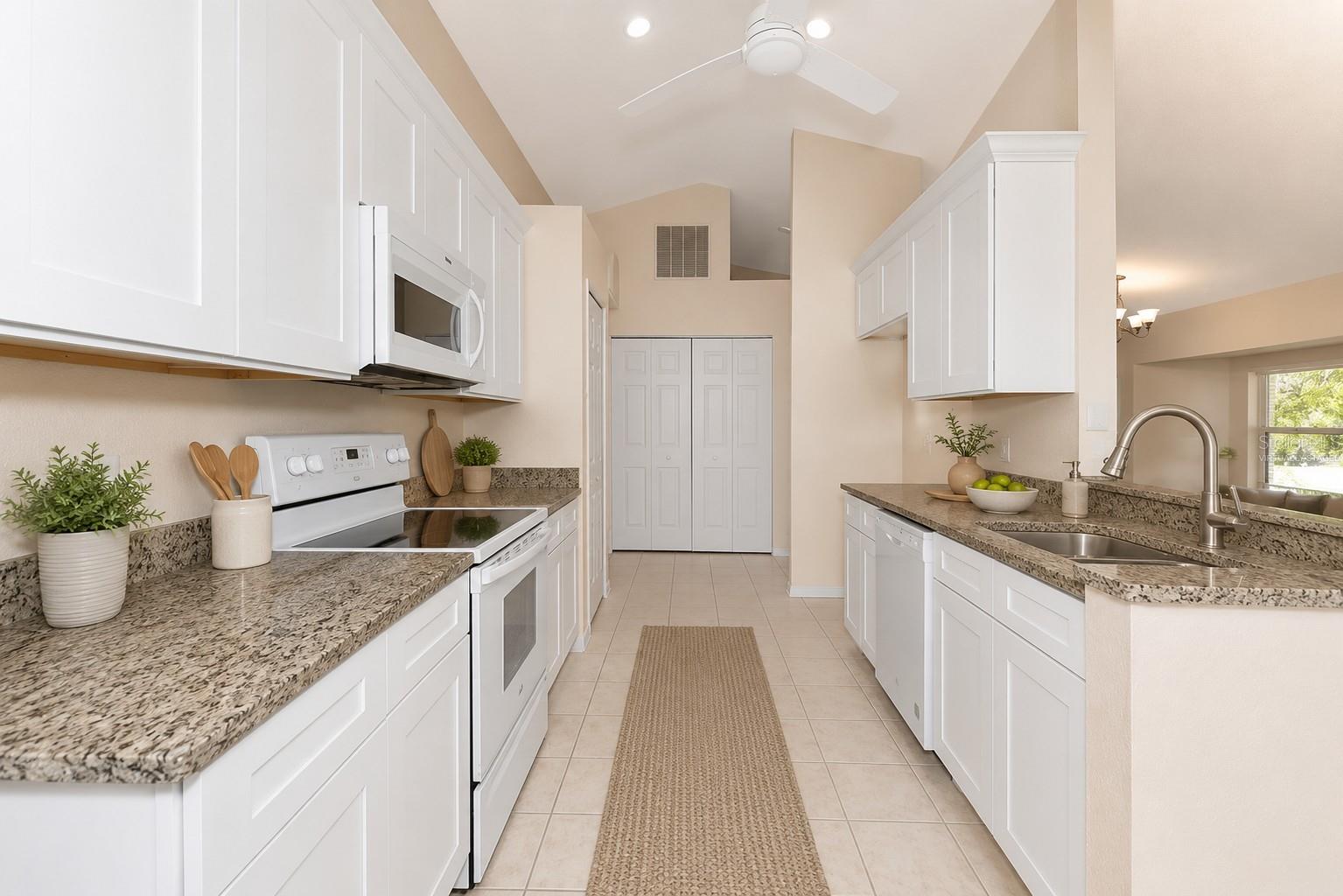 1401 HEDGEWOOD CIR, NORTH PORT, FL — photo 6