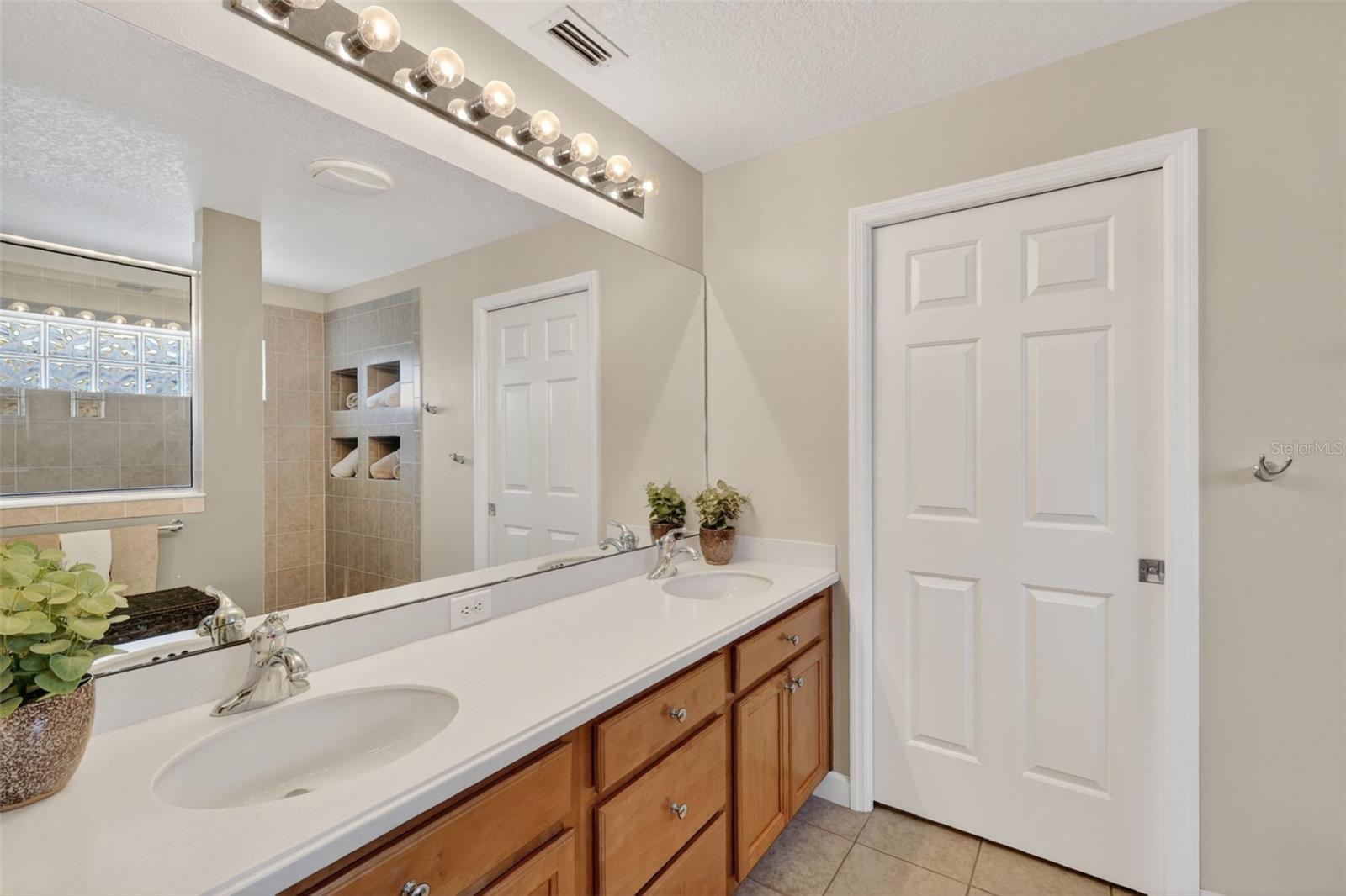2359 WAKEFIELD WAY, MOUNT DORA, FL — photo 55