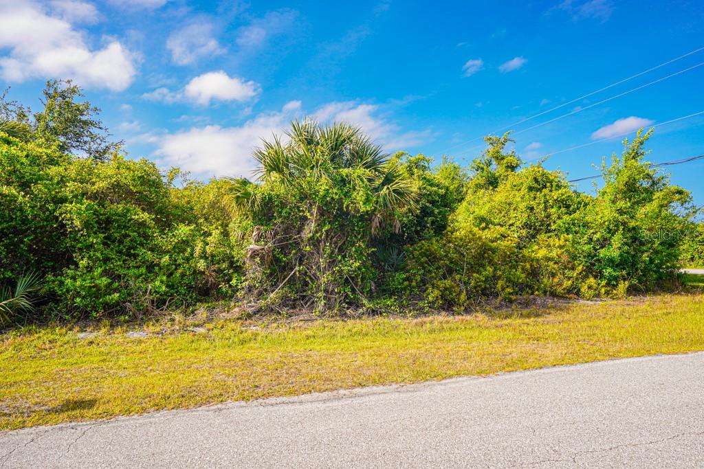 13369 GALVESTON AVE, PORT CHARLOTTE, FL — photo 8