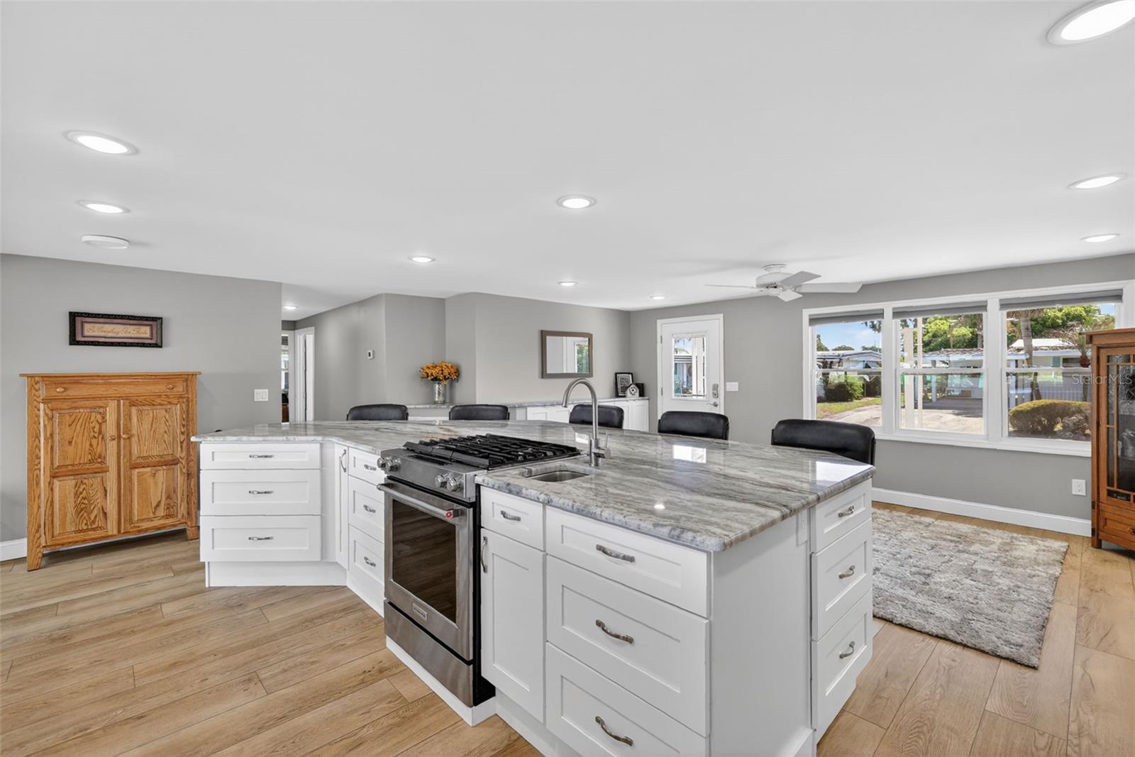 1015 SOUTHLAND DR, TAVARES, FL — photo 17