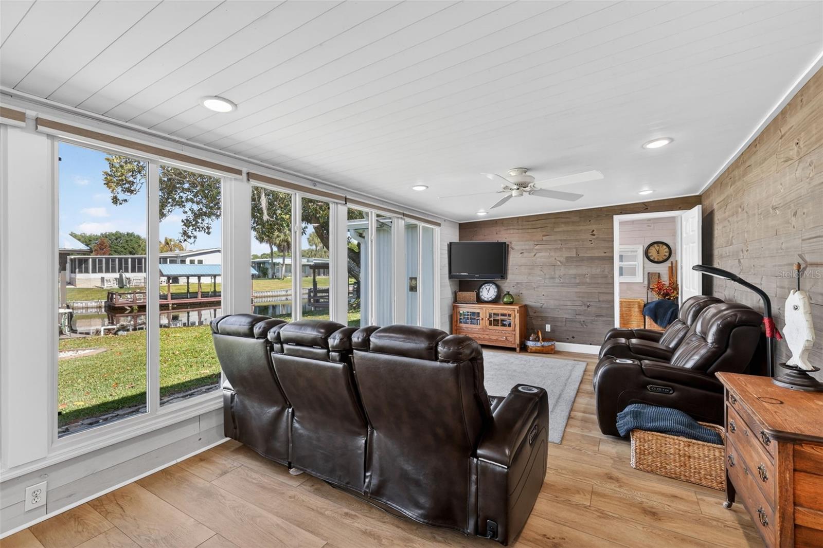1015 SOUTHLAND DR, TAVARES, FL — photo 24
