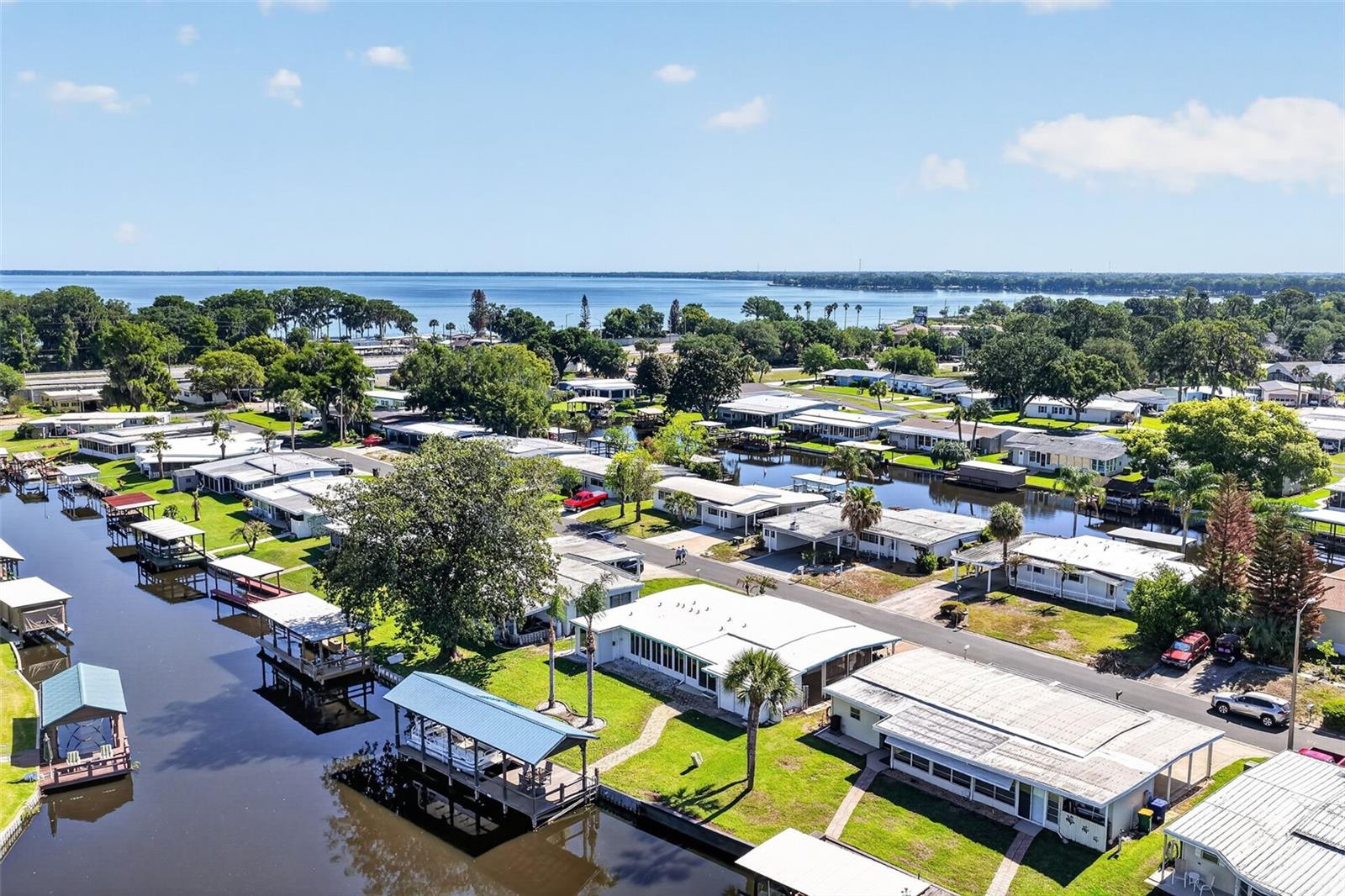 1015 SOUTHLAND DR, TAVARES, FL — photo 45