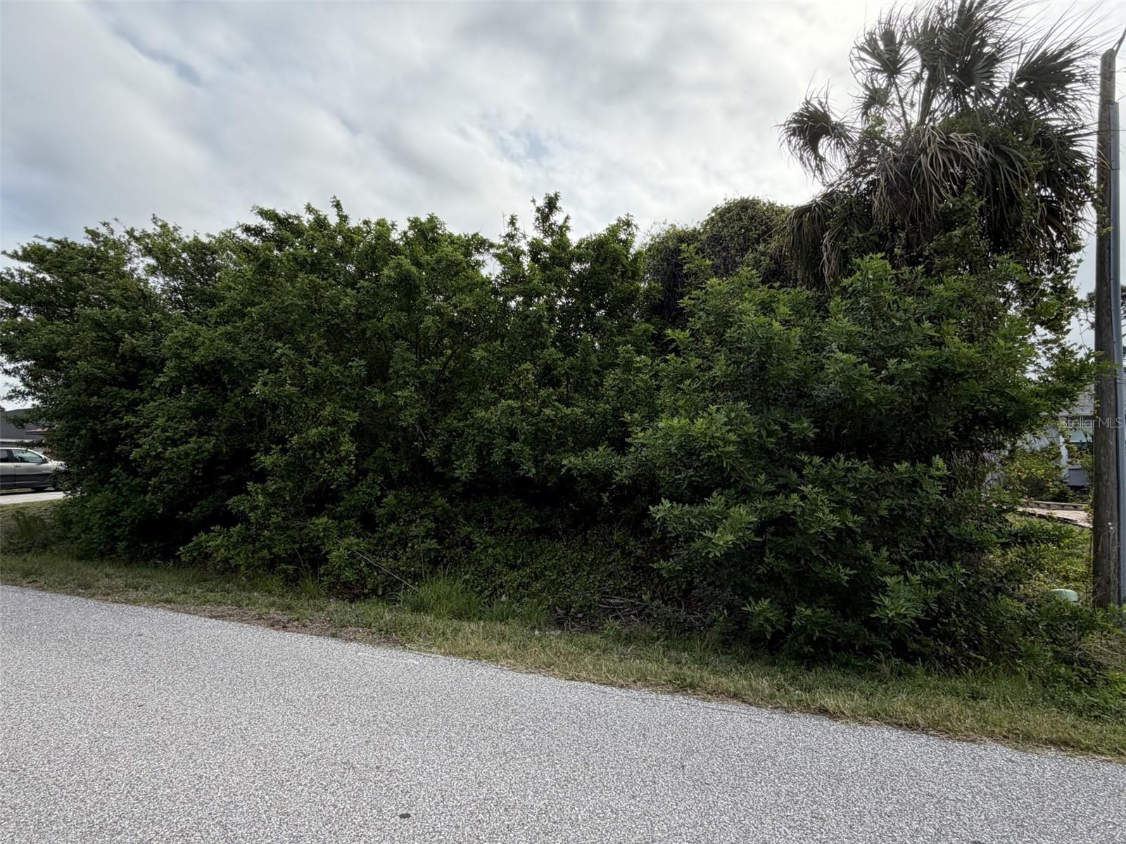 1352 ABALOM ST, PORT CHARLOTTE, FL — photo 2