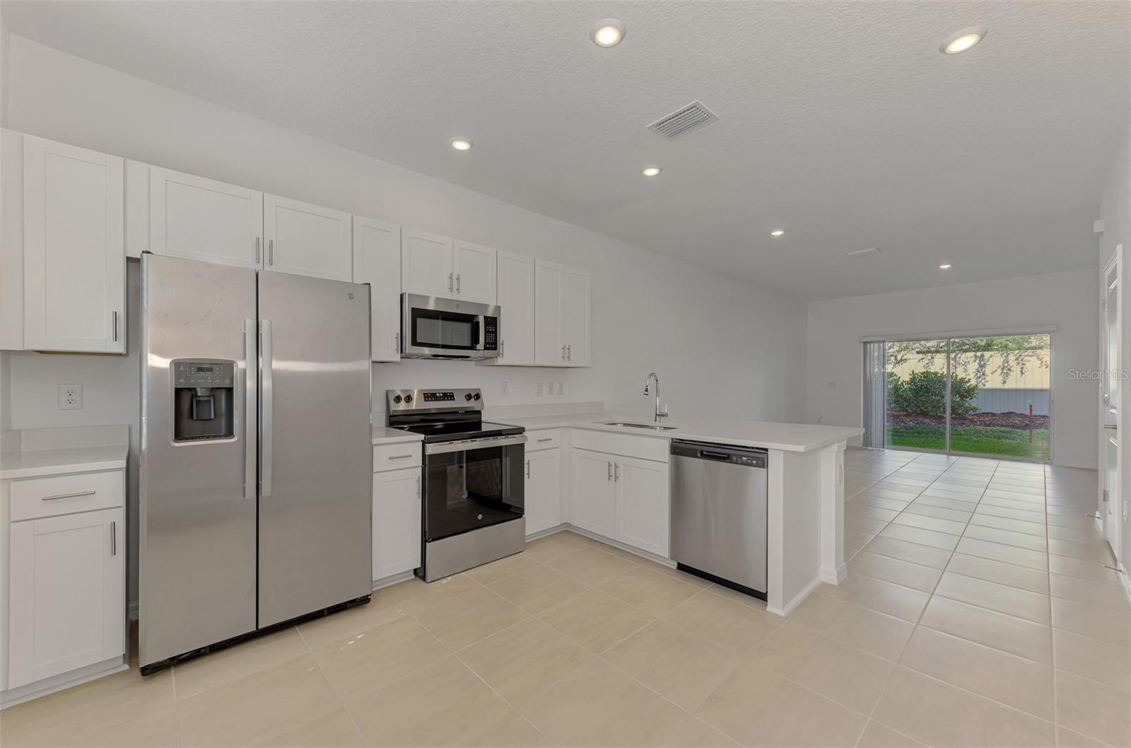 8540 DAYBREAK ST, SARASOTA, FL — photo 9
