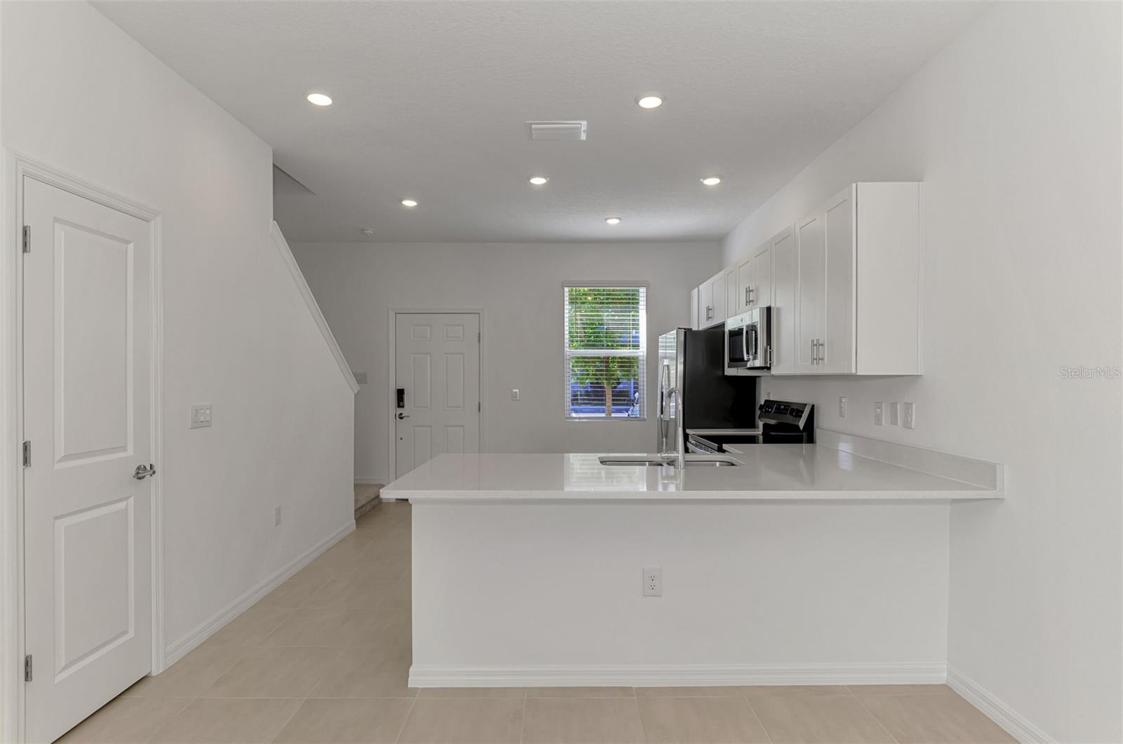 8540 DAYBREAK ST, SARASOTA, FL — photo 10