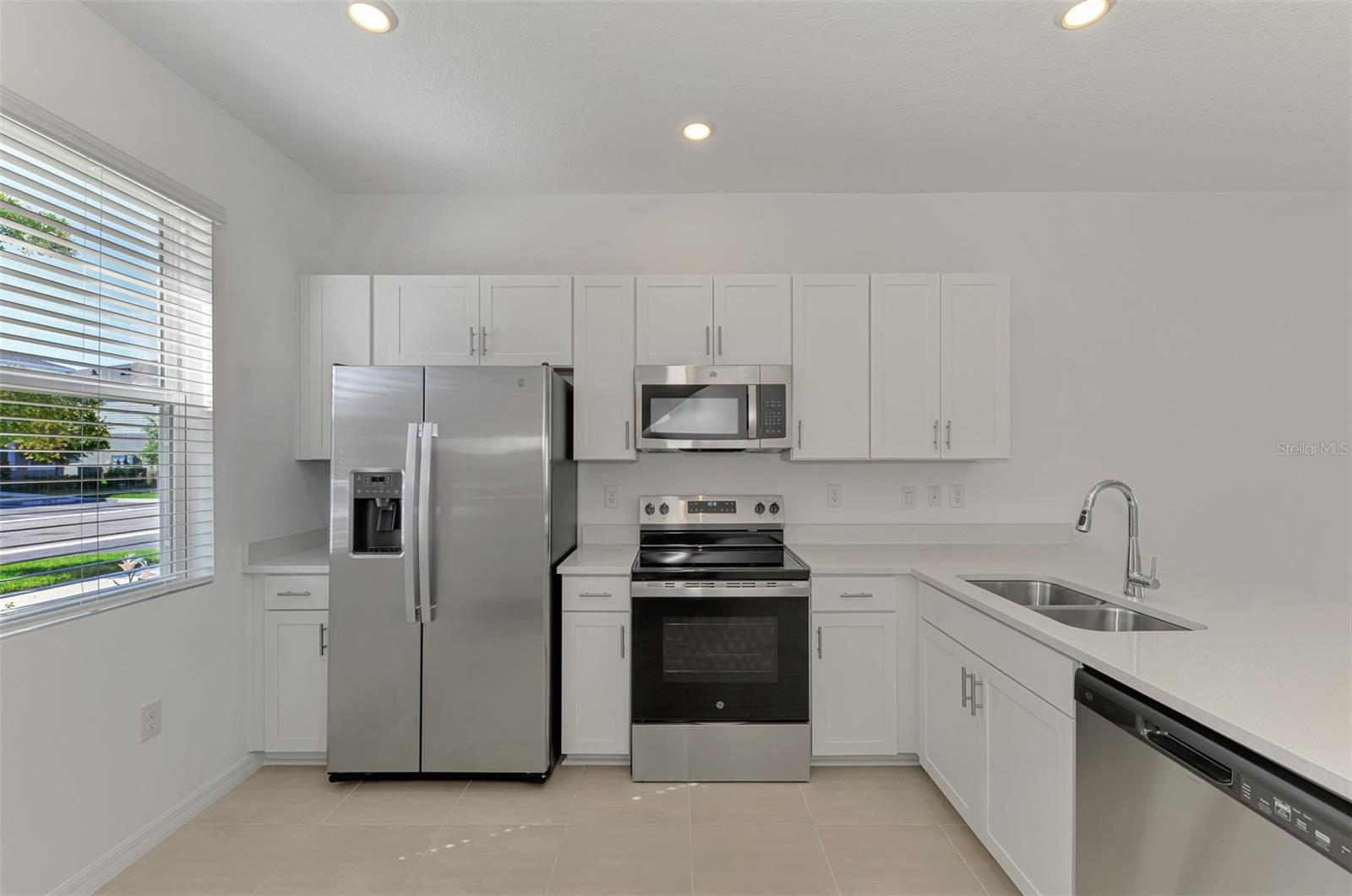 8540 DAYBREAK ST, SARASOTA, FL — photo 12