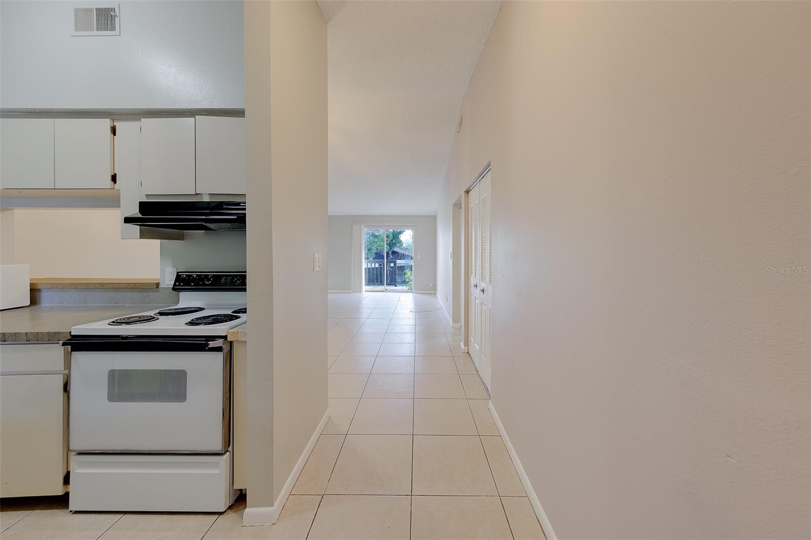 1109 E ROHE ST #A & B, TARPON SPRINGS, FL — photo 4