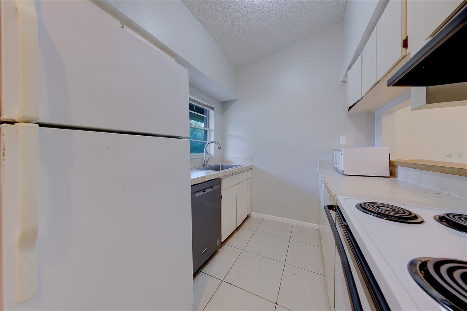 1109 E ROHE ST #A & B, TARPON SPRINGS, FL — photo 7