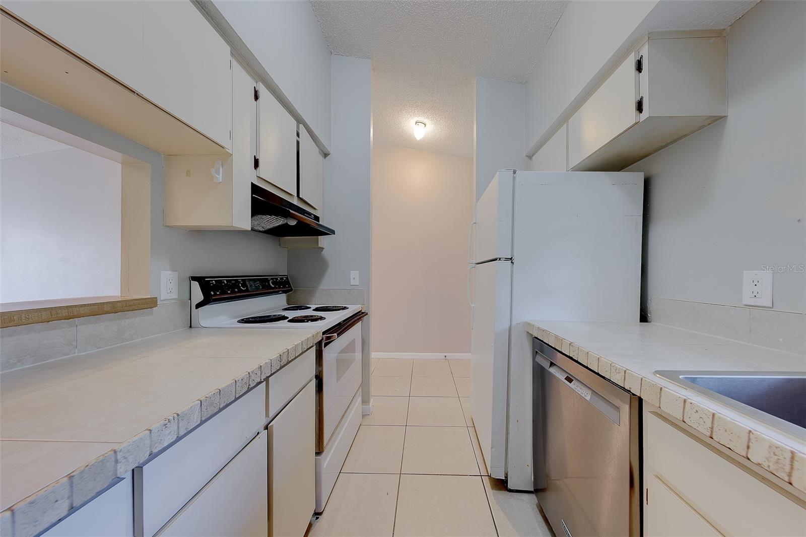1109 E ROHE ST #A & B, TARPON SPRINGS, FL — photo 11