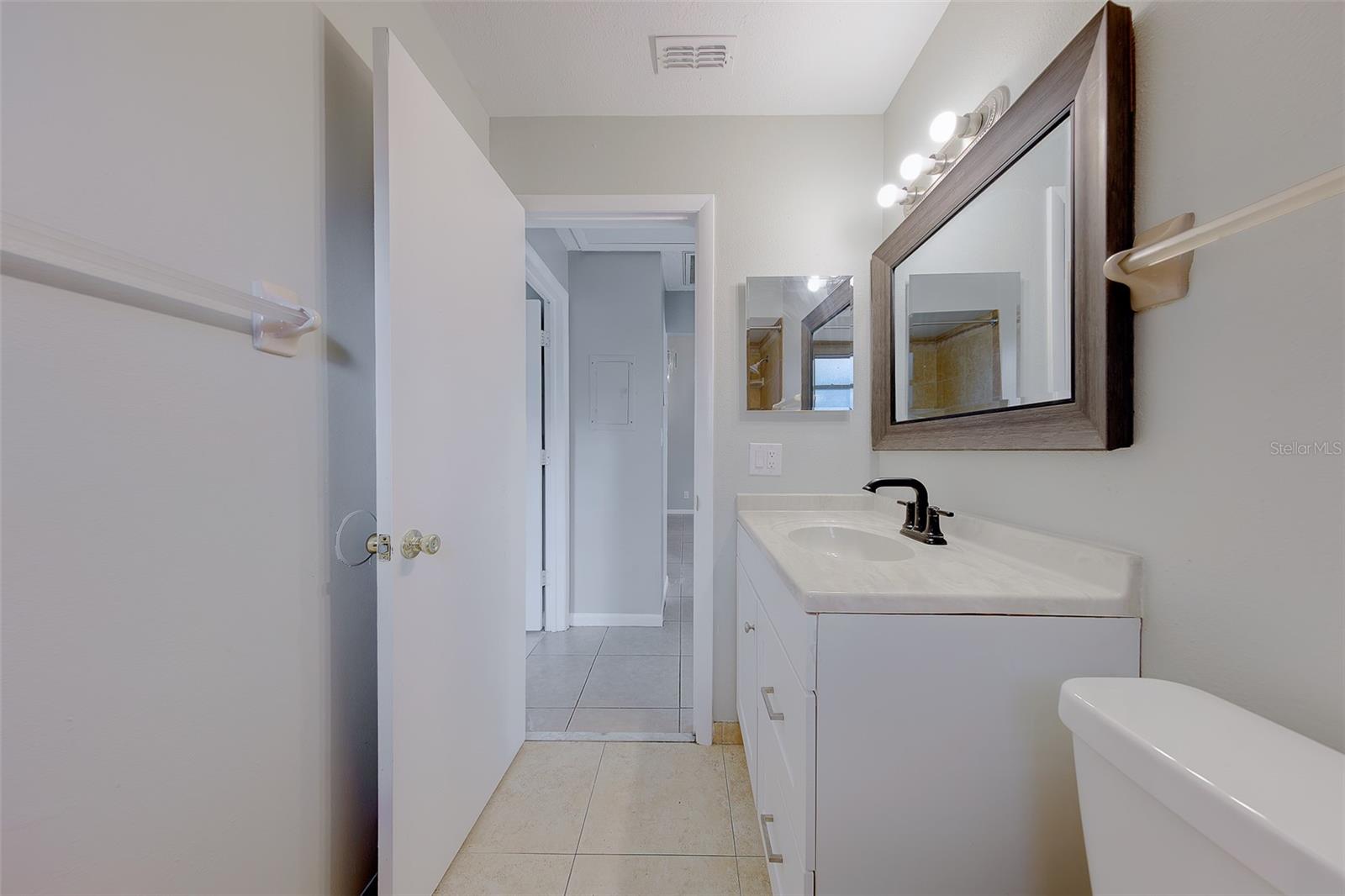 1109 E ROHE ST #A & B, TARPON SPRINGS, FL — photo 25