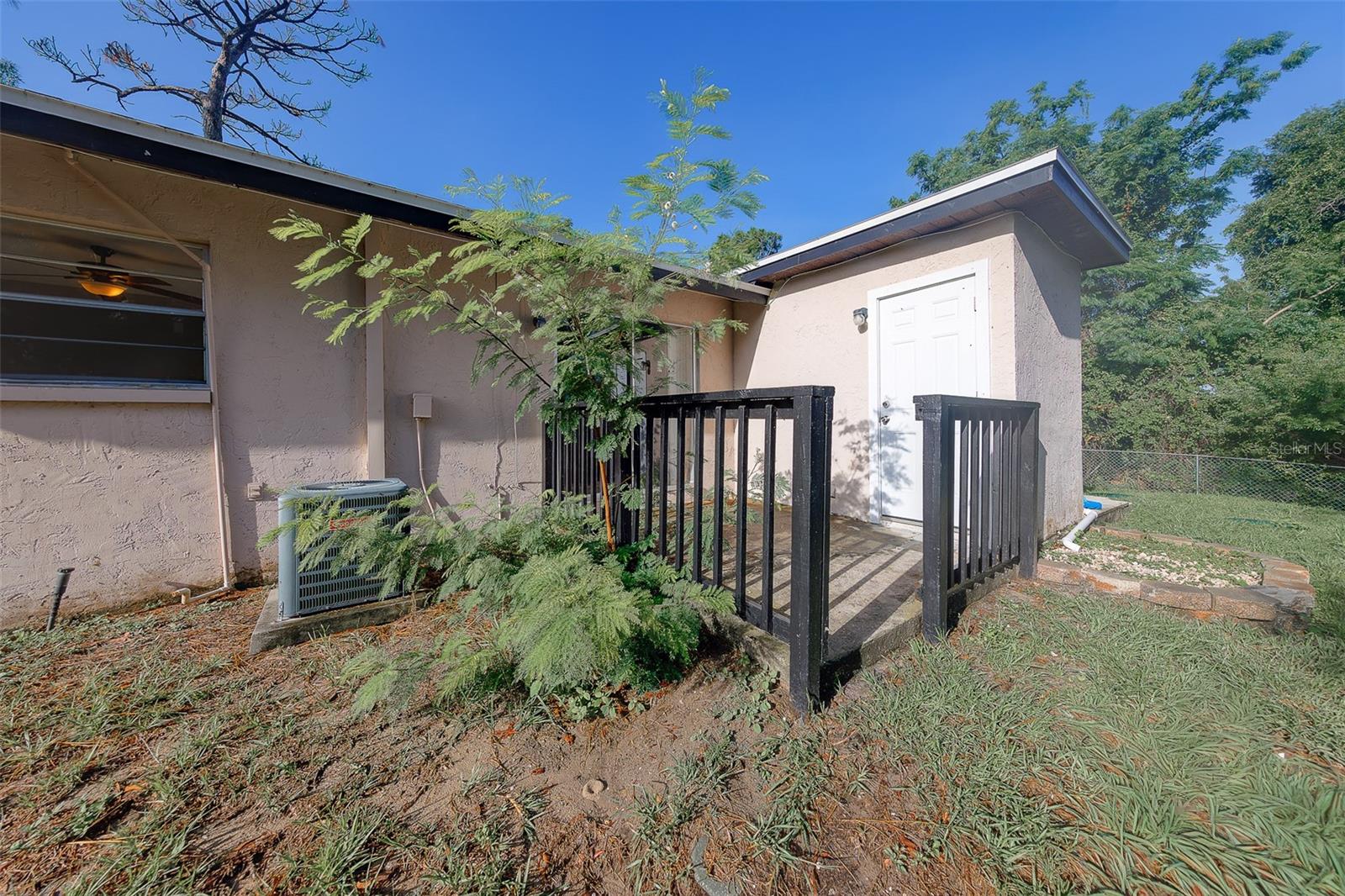 1109 E ROHE ST #A & B, TARPON SPRINGS, FL — photo 31