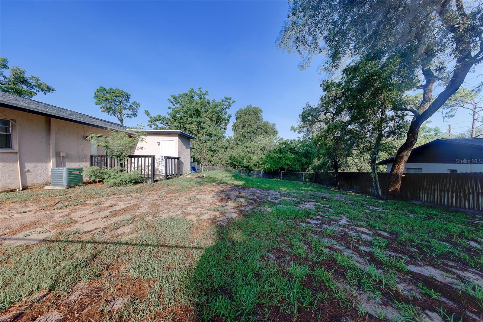 1109 E ROHE ST #A & B, TARPON SPRINGS, FL — photo 33