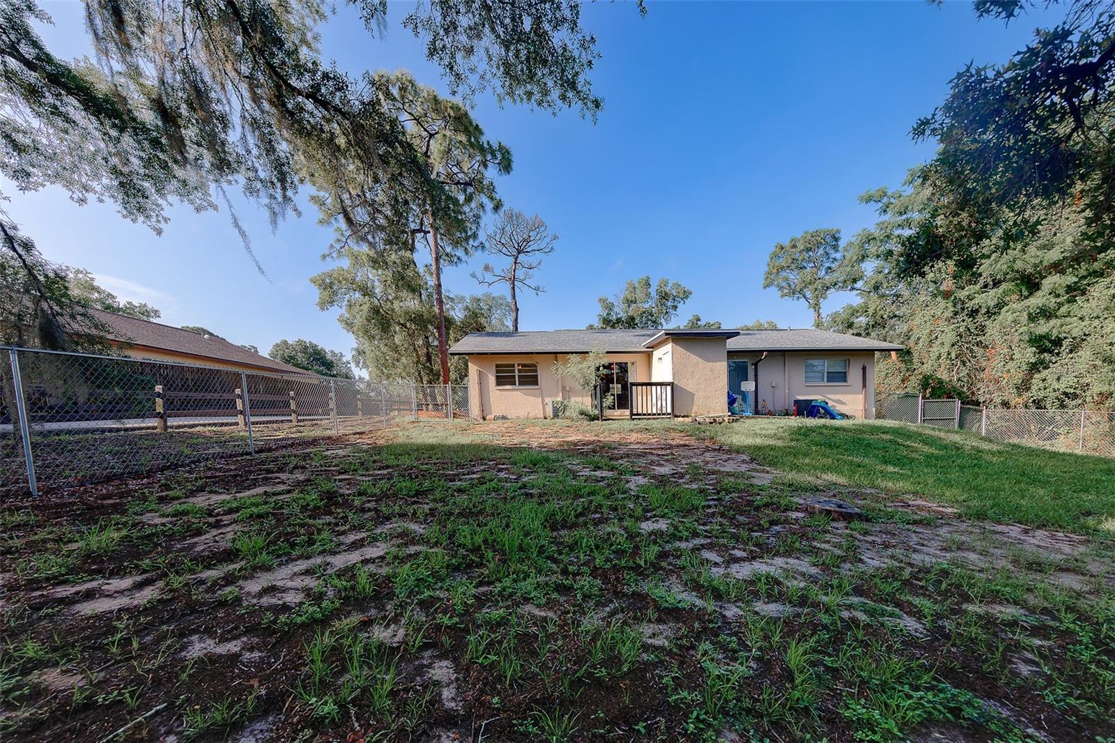 1109 E ROHE ST #A & B, TARPON SPRINGS, FL — photo 35