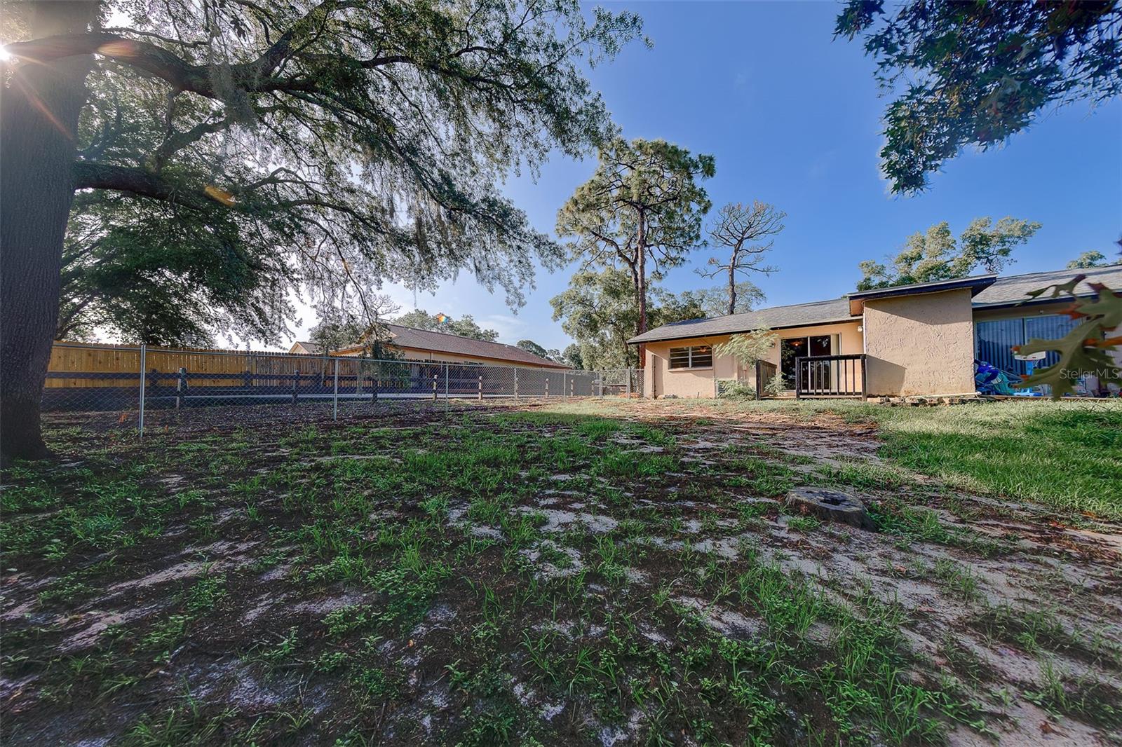 1109 E ROHE ST #A & B, TARPON SPRINGS, FL — photo 36