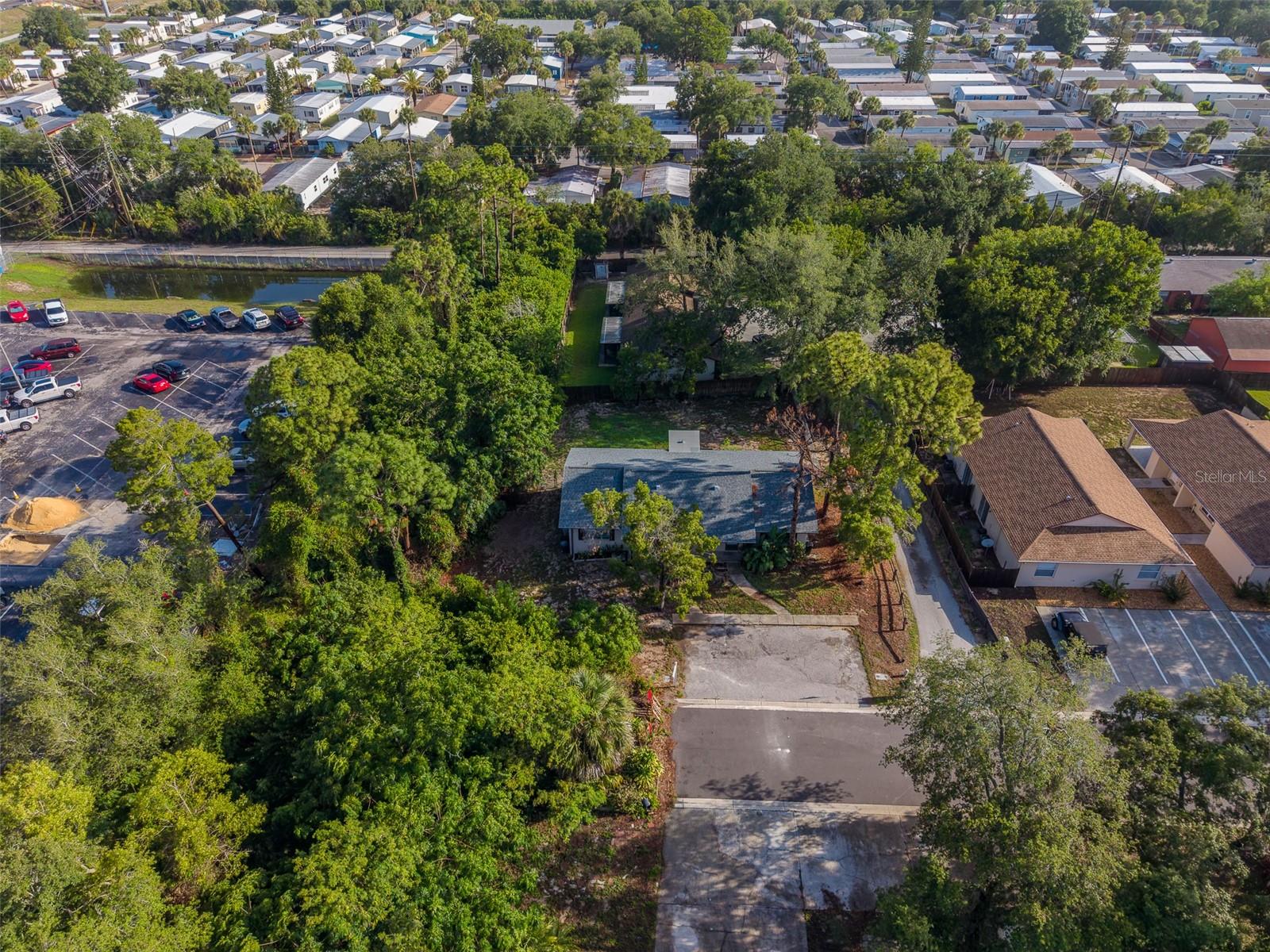 1109 E ROHE ST #A & B, TARPON SPRINGS, FL — photo 46