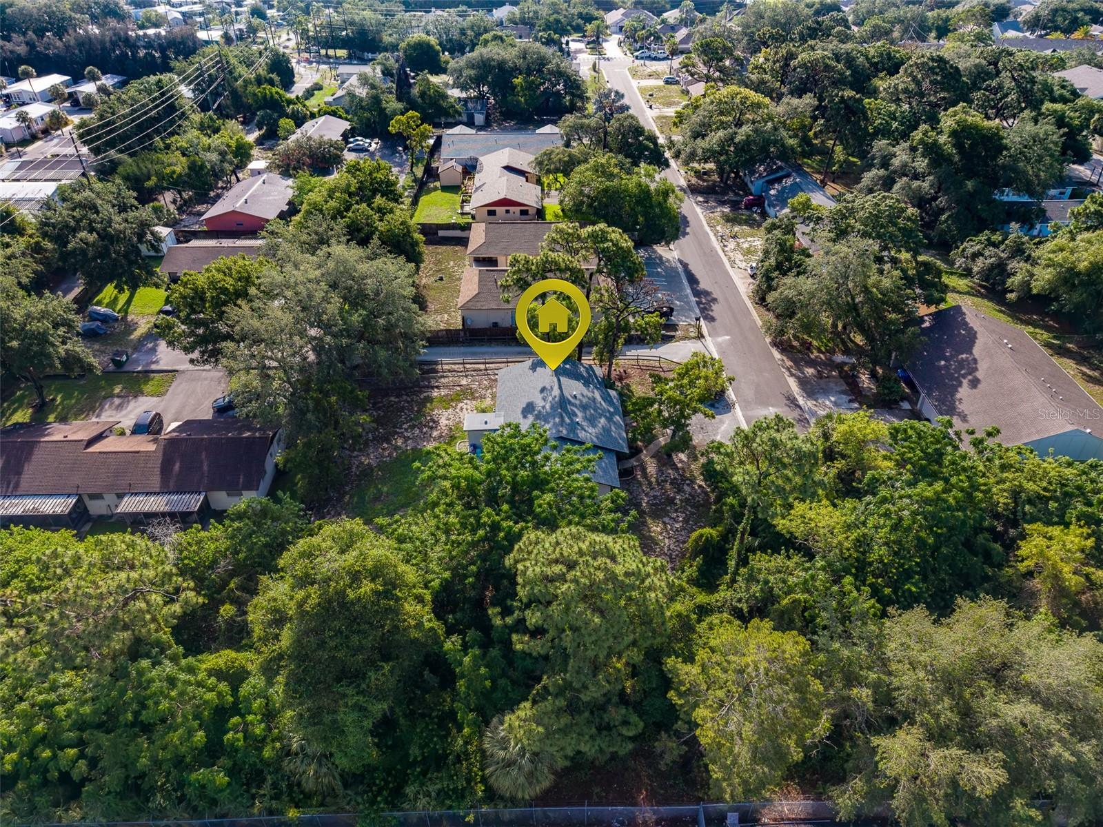1109 E ROHE ST #A & B, TARPON SPRINGS, FL — photo 57
