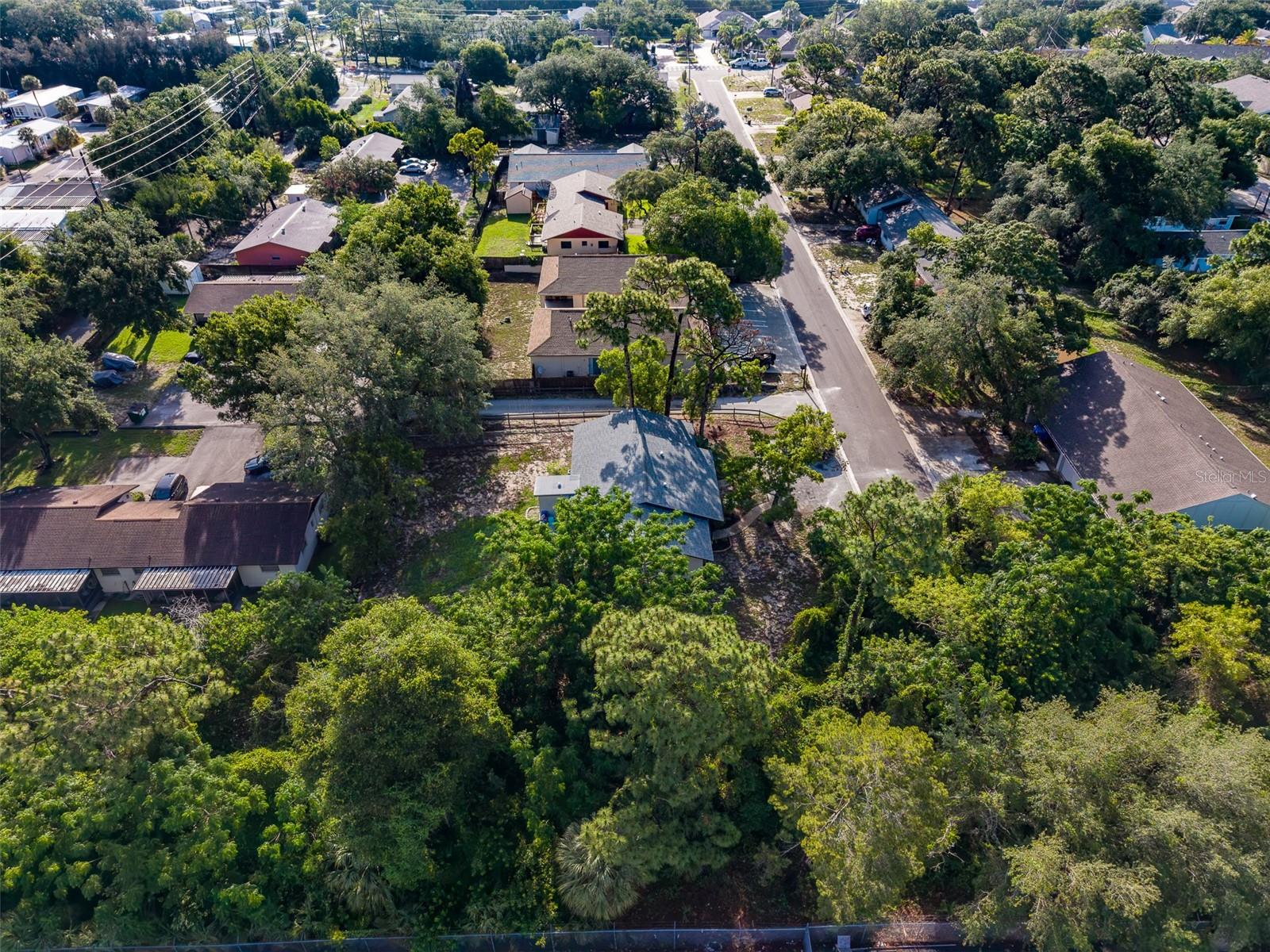1109 E ROHE ST #A & B, TARPON SPRINGS, FL — photo 58
