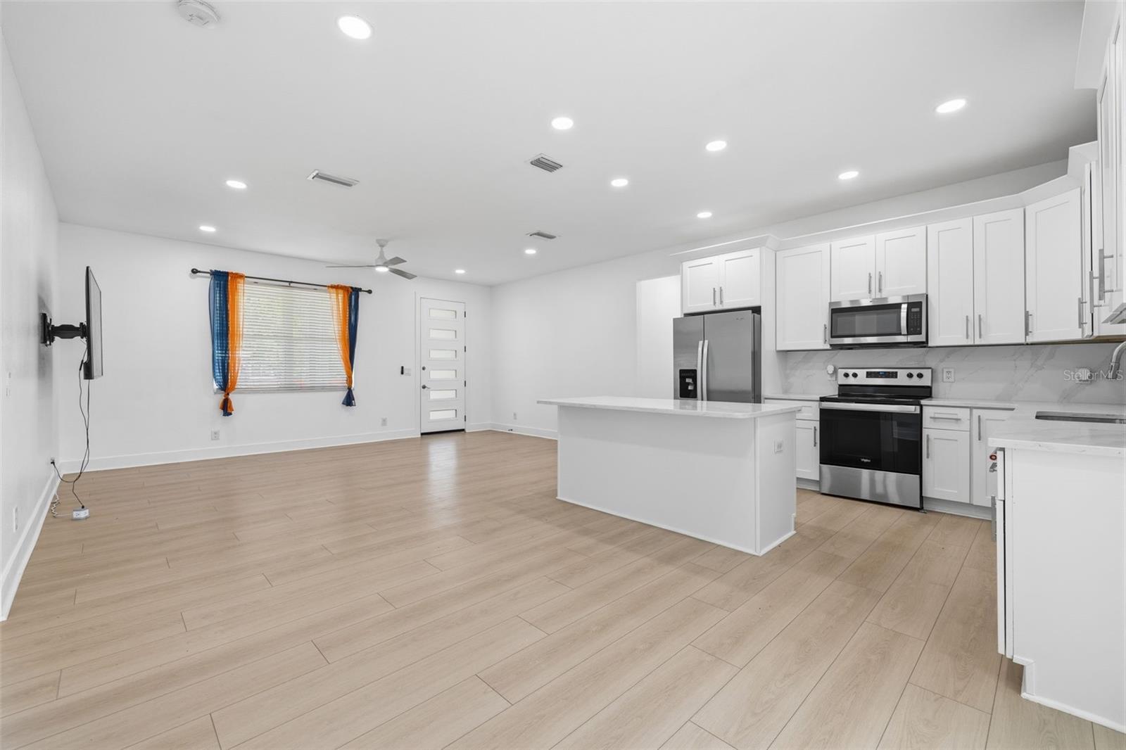 4401 COBIA DR SE, ST PETERSBURG, FL — photo 8