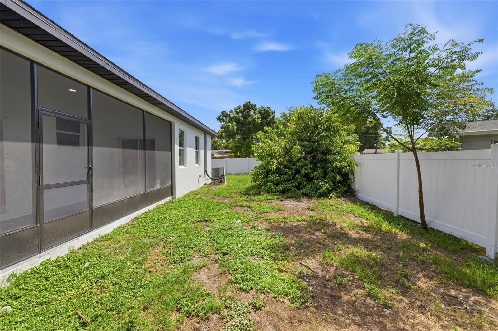 4401 COBIA DR SE, ST PETERSBURG, FL — photo 24