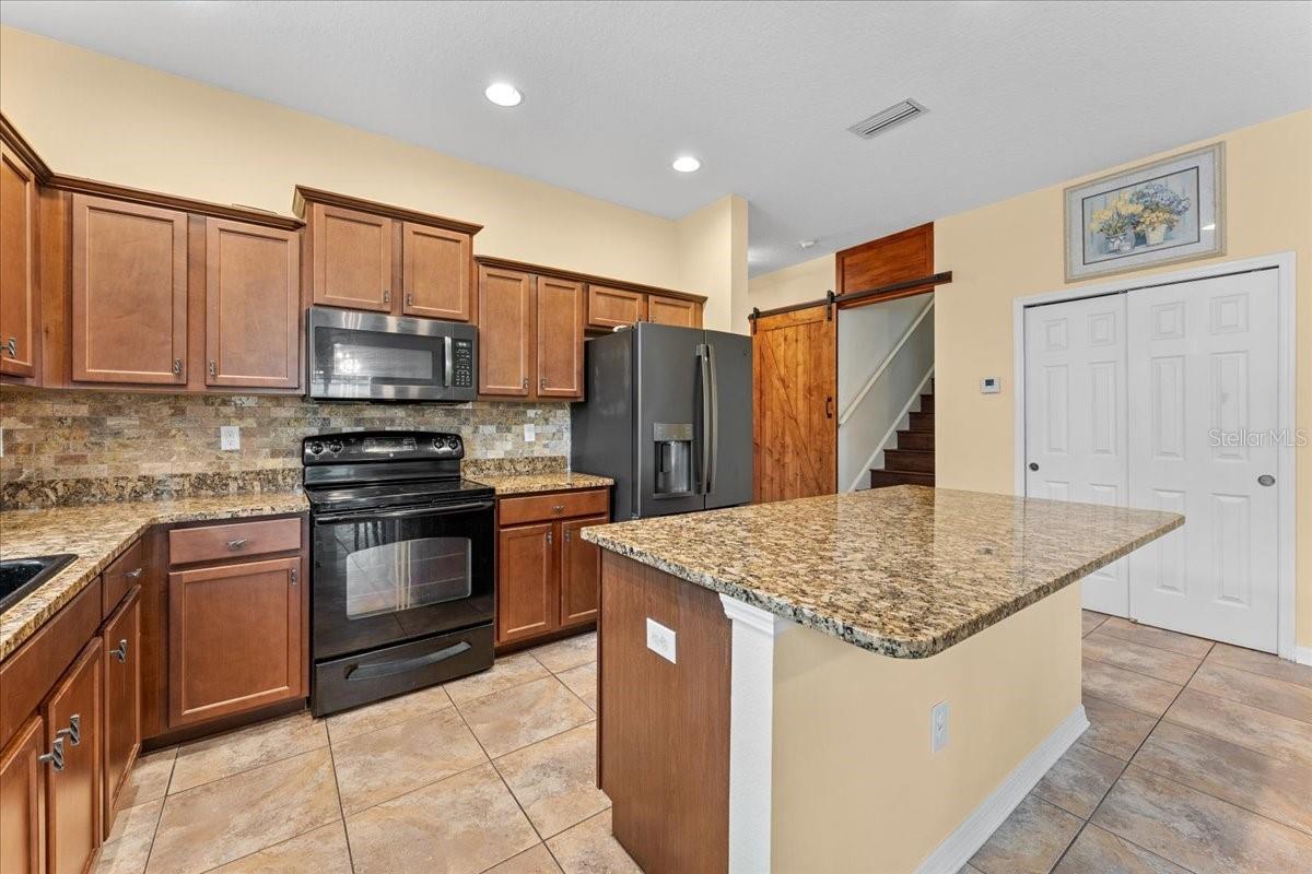 8005 112TH AVE E, PARRISH, FL — photo 2