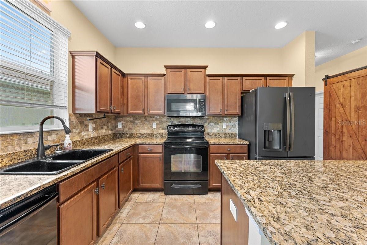 8005 112TH AVE E, PARRISH, FL — photo 13