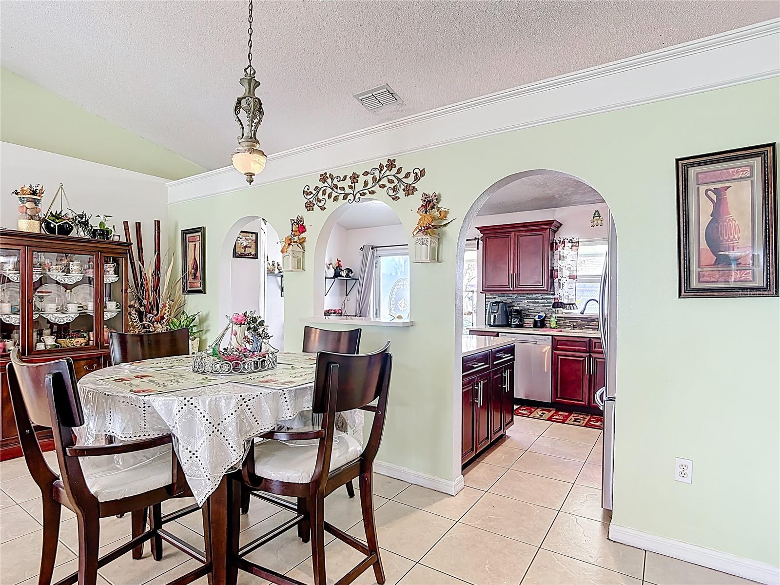 852 FRANCONVILLE CT, KISSIMMEE, FL — photo 9