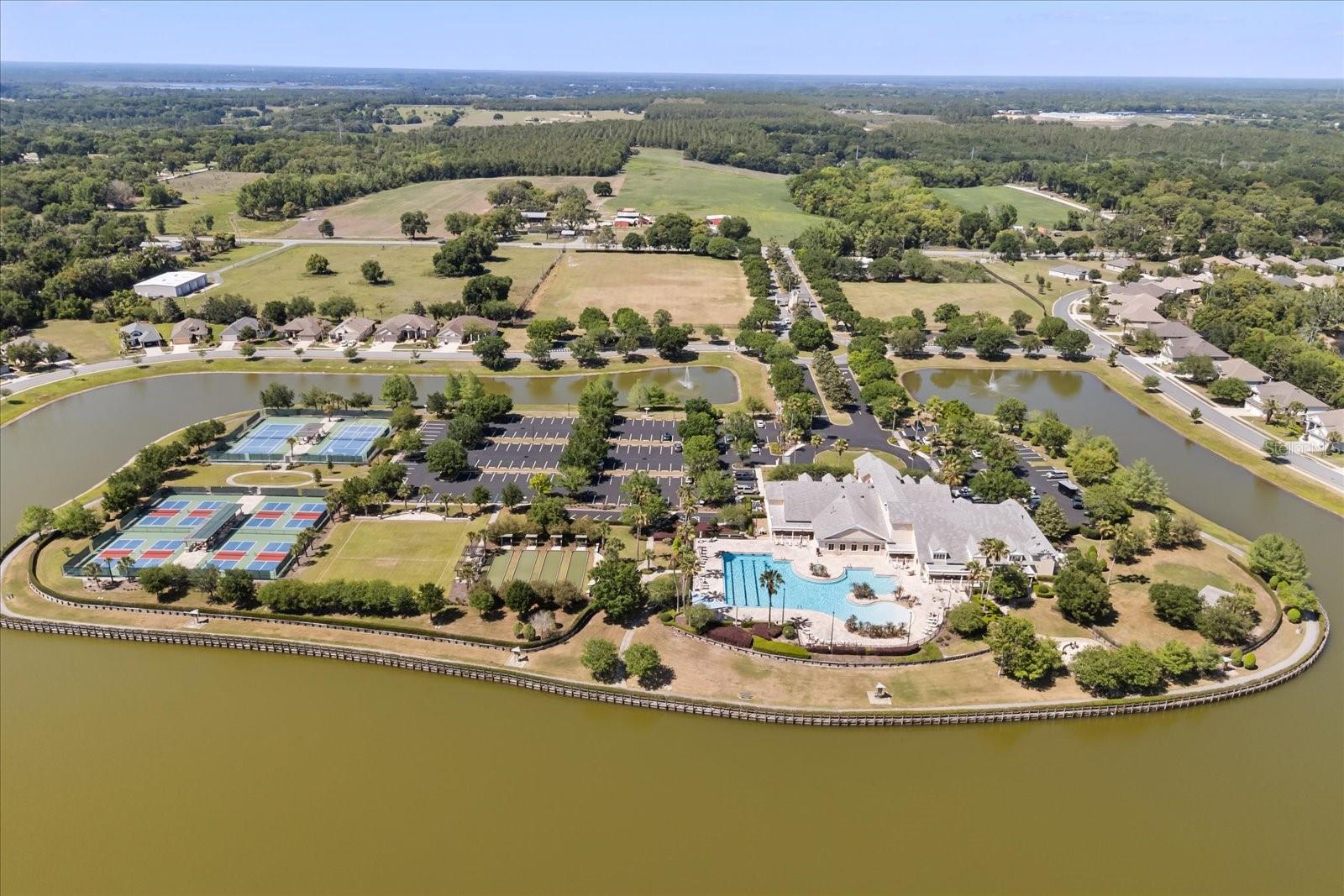 2472 PAWTUCKET PASS, MOUNT DORA, FL — photo 59