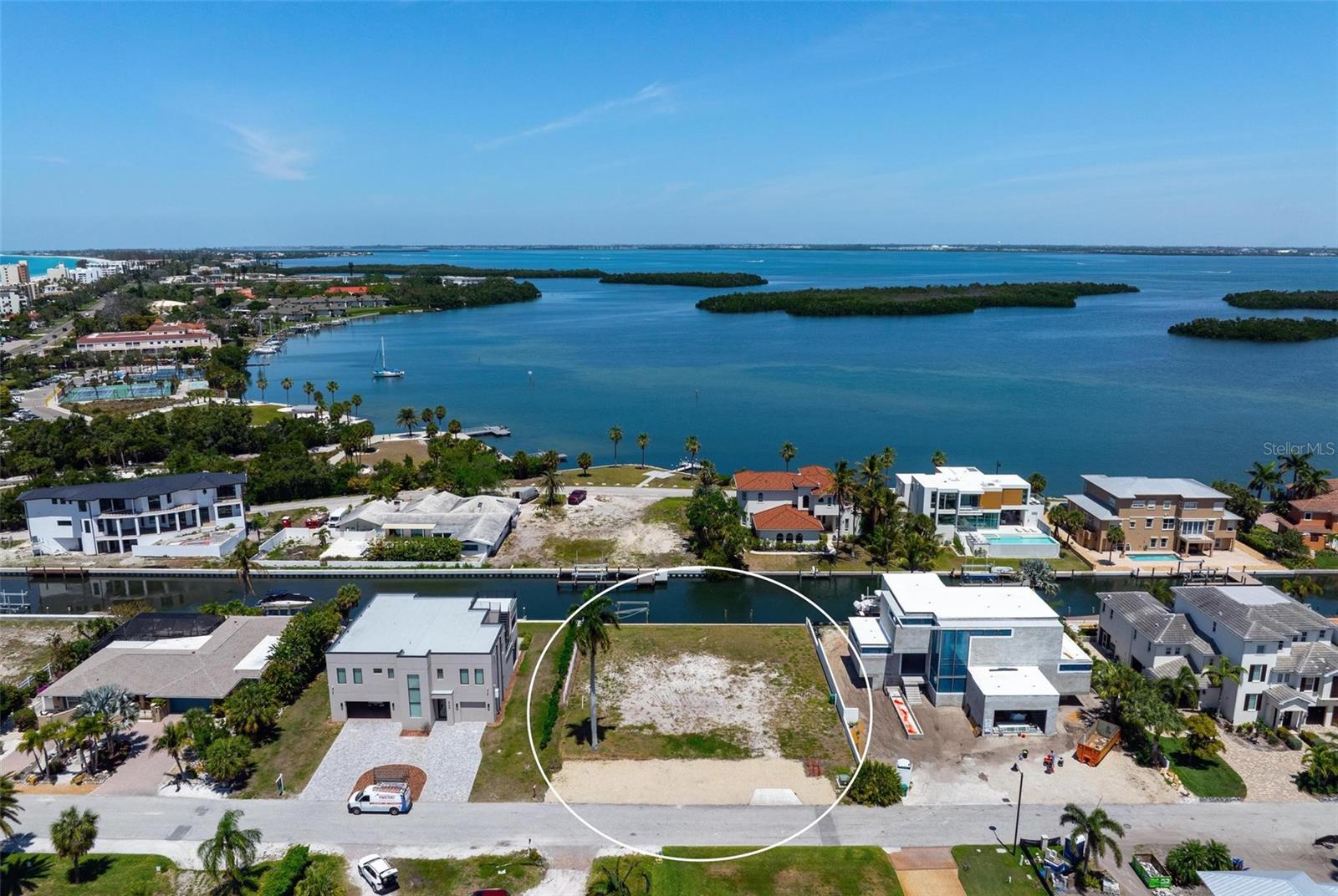 581 ROUNTREE DR, LONGBOAT KEY, FL — photo 8