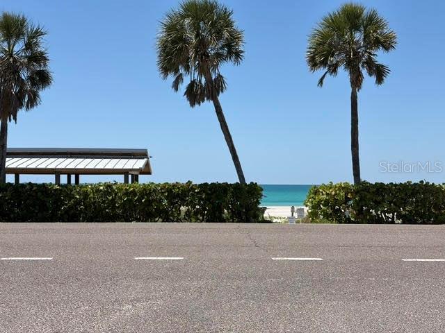 581 ROUNTREE DR, LONGBOAT KEY, FL — photo 19