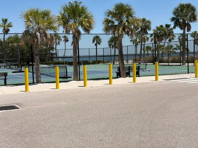 581 ROUNTREE DR, LONGBOAT KEY, FL — photo 39