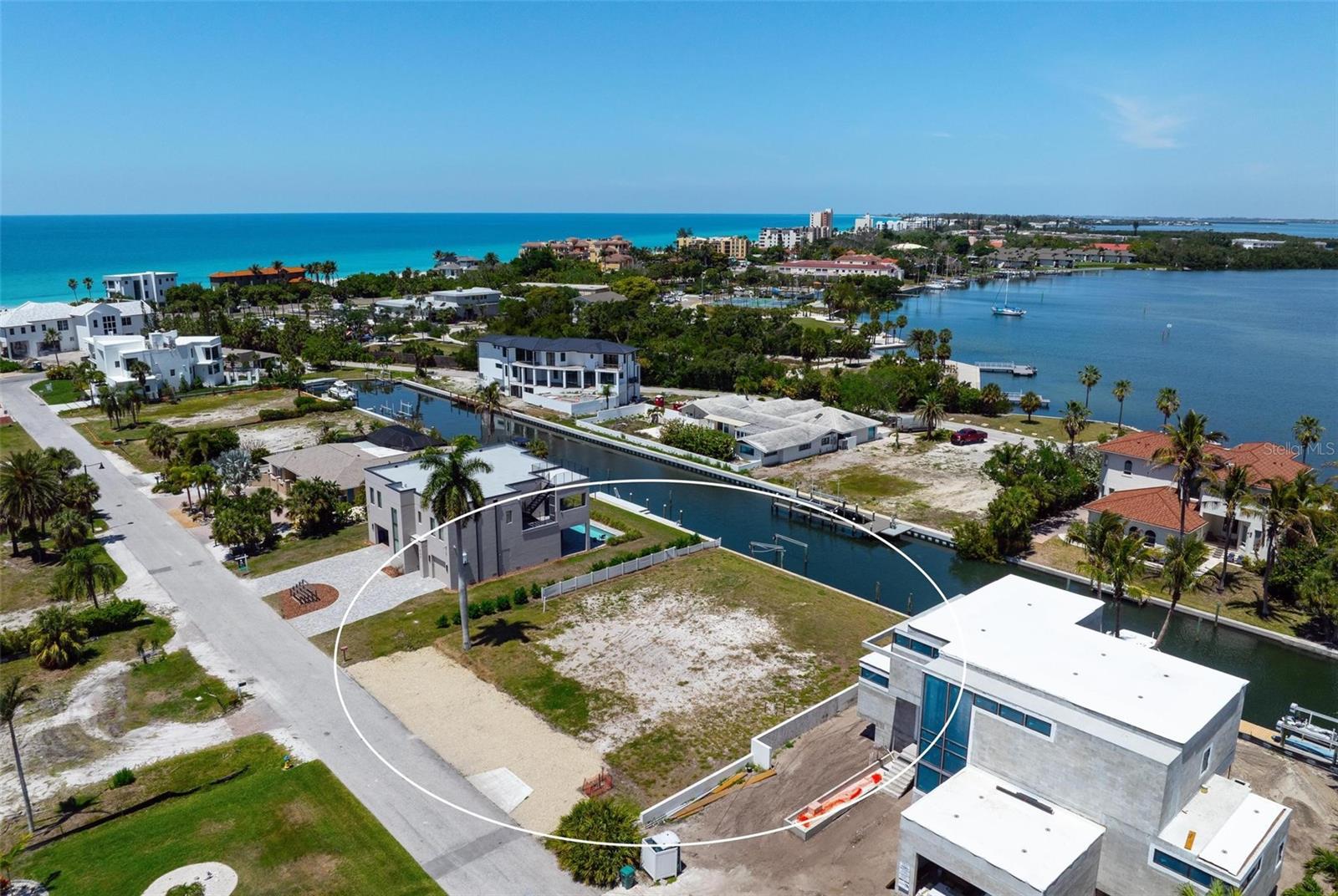 581 ROUNTREE DR, LONGBOAT KEY, FL — photo 42