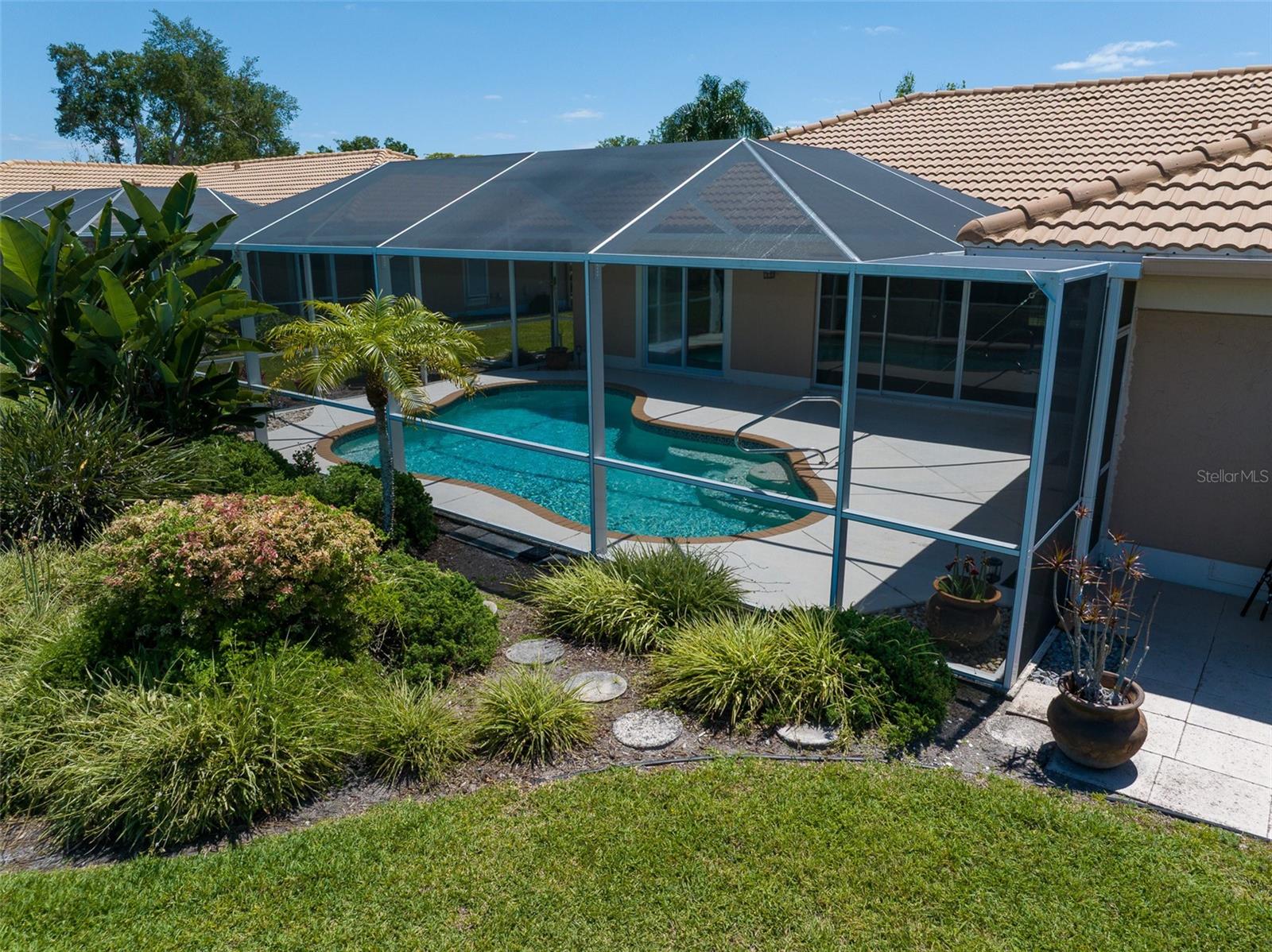 3162 E VILLAGE DR, VENICE, FL — photo 5