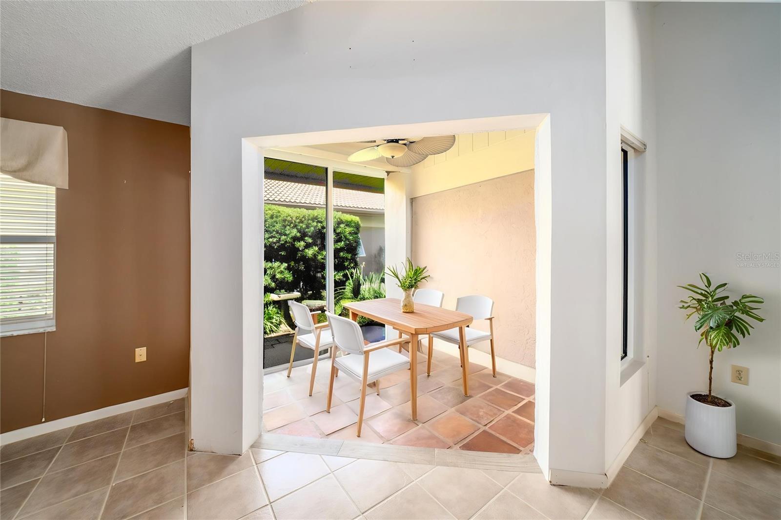 3162 E VILLAGE DR, VENICE, FL — photo 17