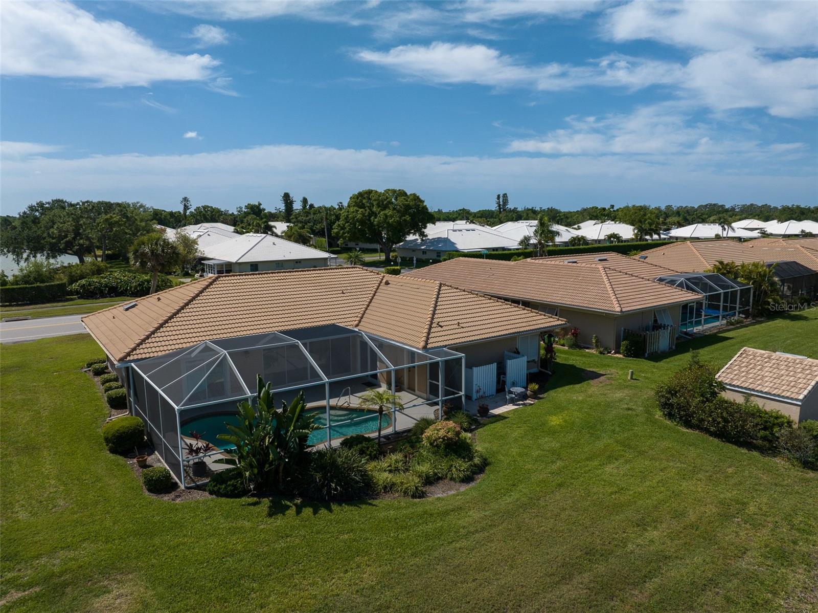 3162 E VILLAGE DR, VENICE, FL — photo 39