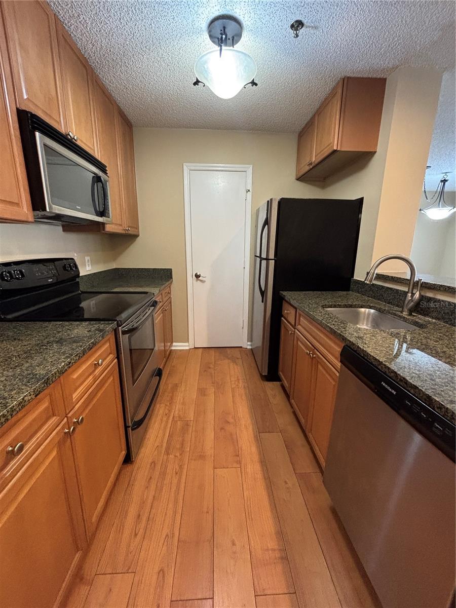11901 4TH ST N #7107, ST PETERSBURG, FL — photo 9