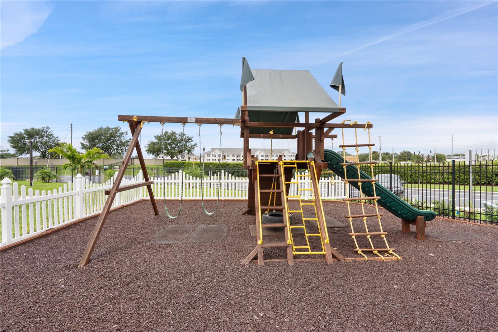 730 BRUNELLO DR, DAVENPORT, FL — photo 42