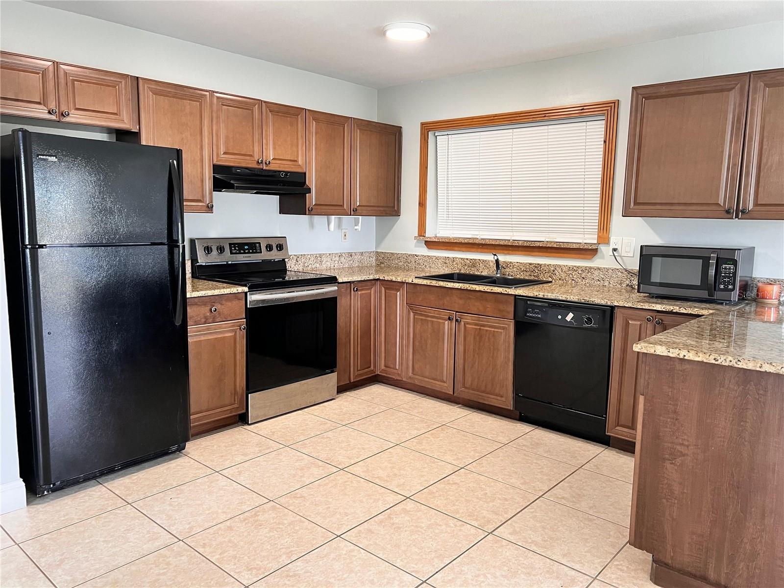 1299 BIRCHCREST BLVD, PORT CHARLOTTE, FL — photo 3