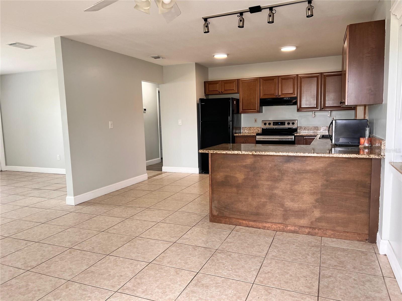 1299 BIRCHCREST BLVD, PORT CHARLOTTE, FL — photo 4