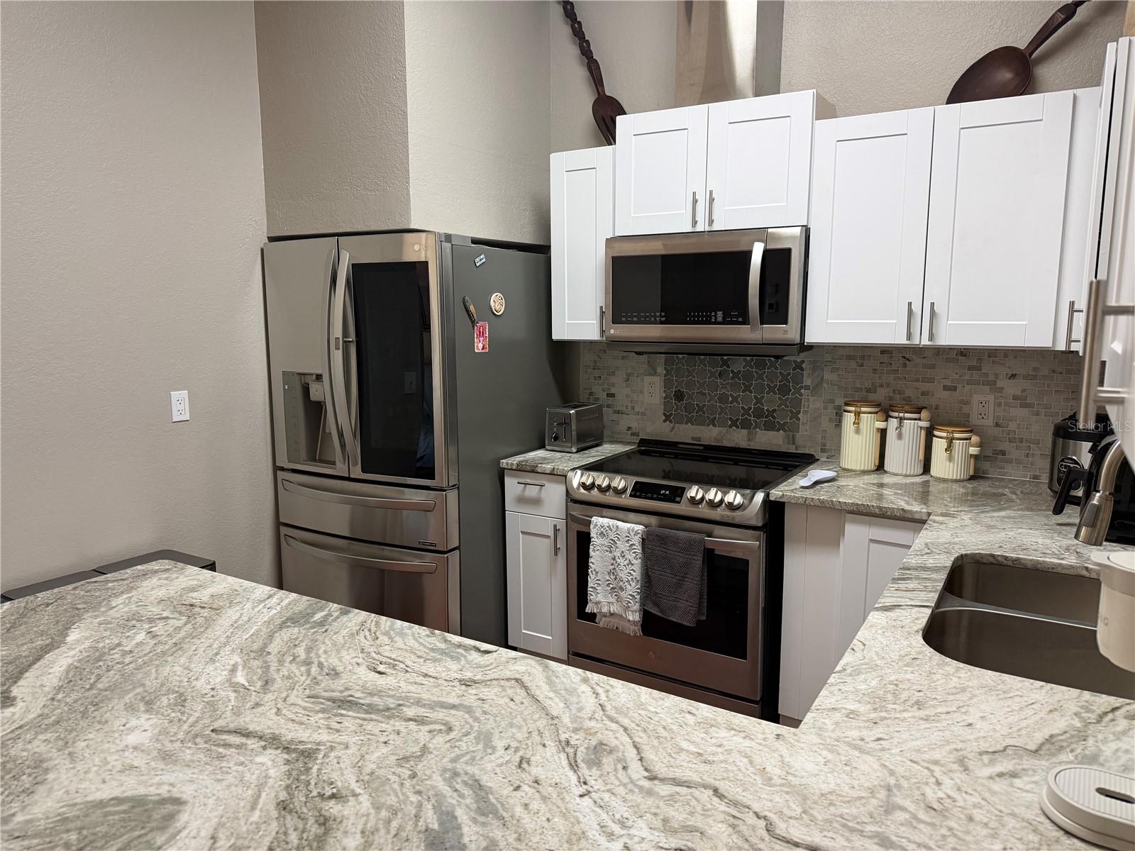 2700 VERNA BETHANY, MYAKKA CITY, FL — photo 19