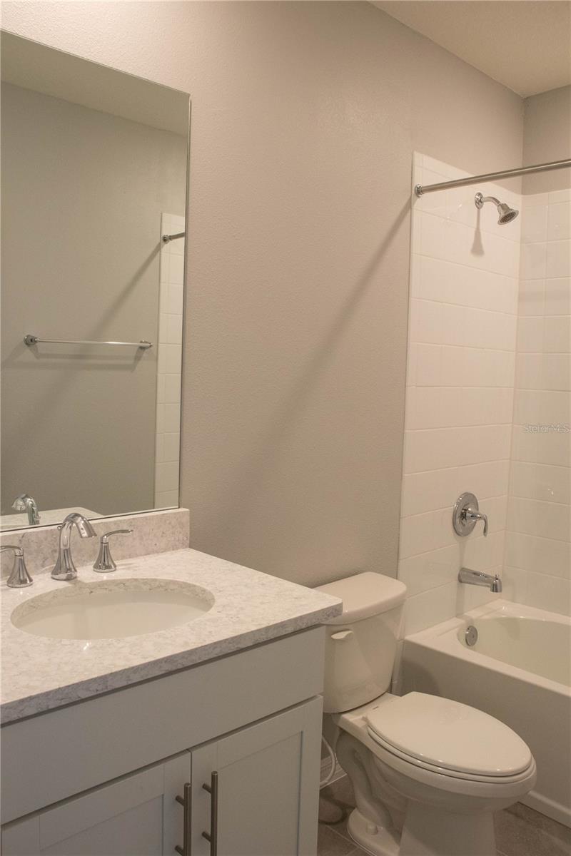 8004 PRAISE DR, TAMPA, FL — photo 25