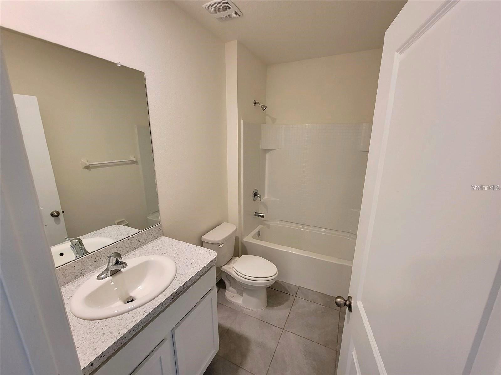 17419 HARVEST MOON WAY, BRADENTON, FL — photo 8