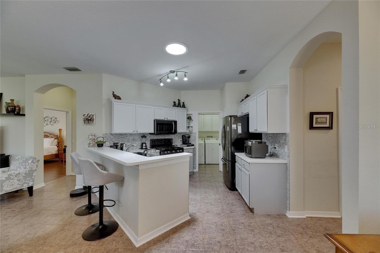 2068 SIFIELD GREENS WAY, SUN CITY CENTER, FL — photo 11