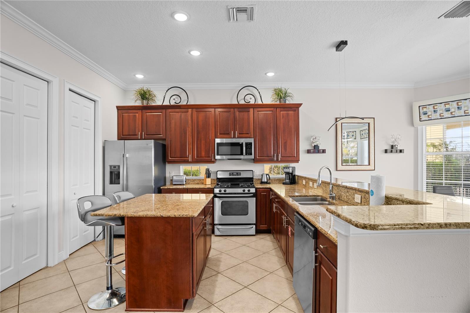 7388 GATHERING CT, REUNION, FL — photo 12