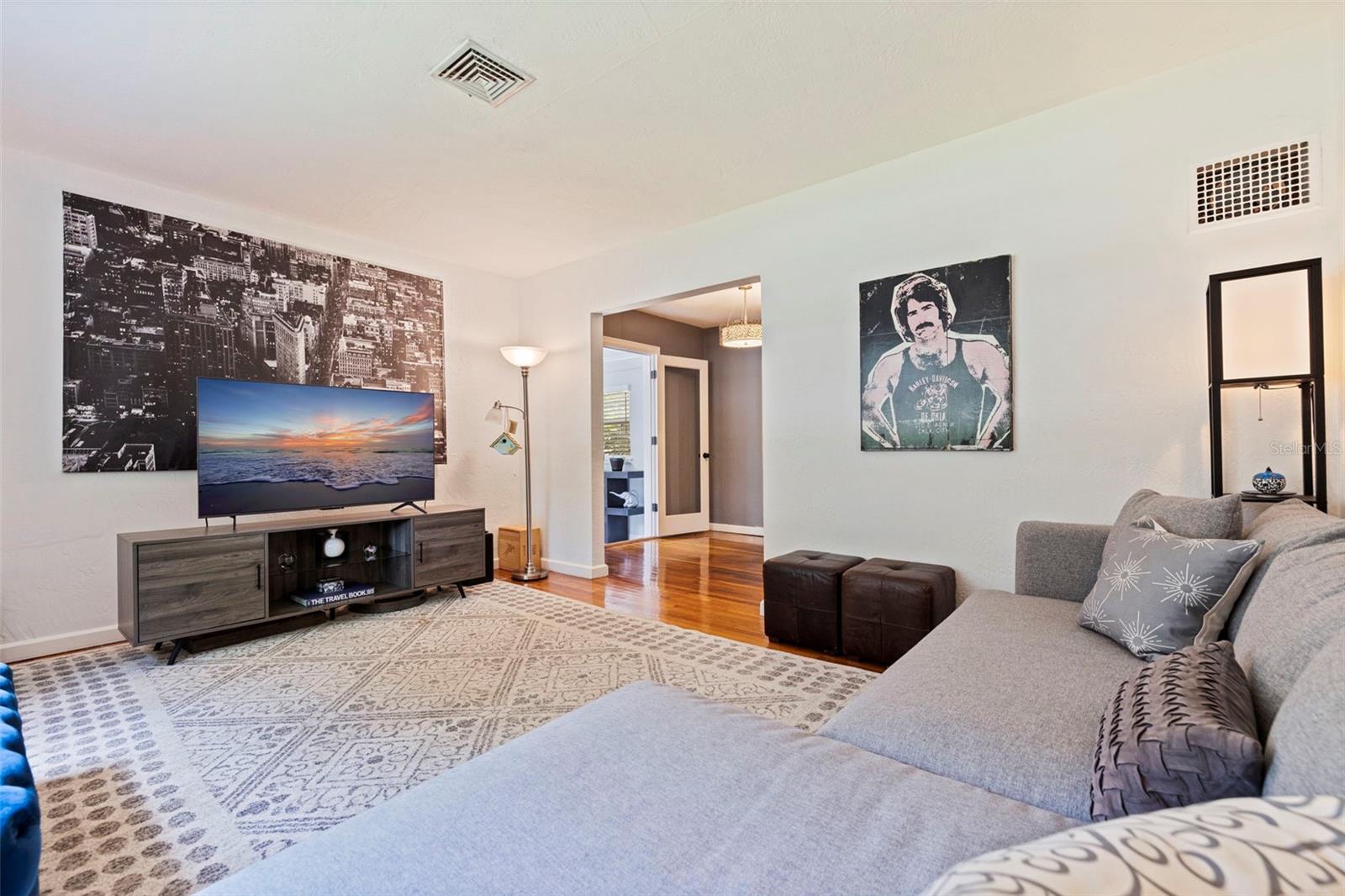 1055 MONTICELLO BLVD N, ST PETERSBURG, FL — photo 8