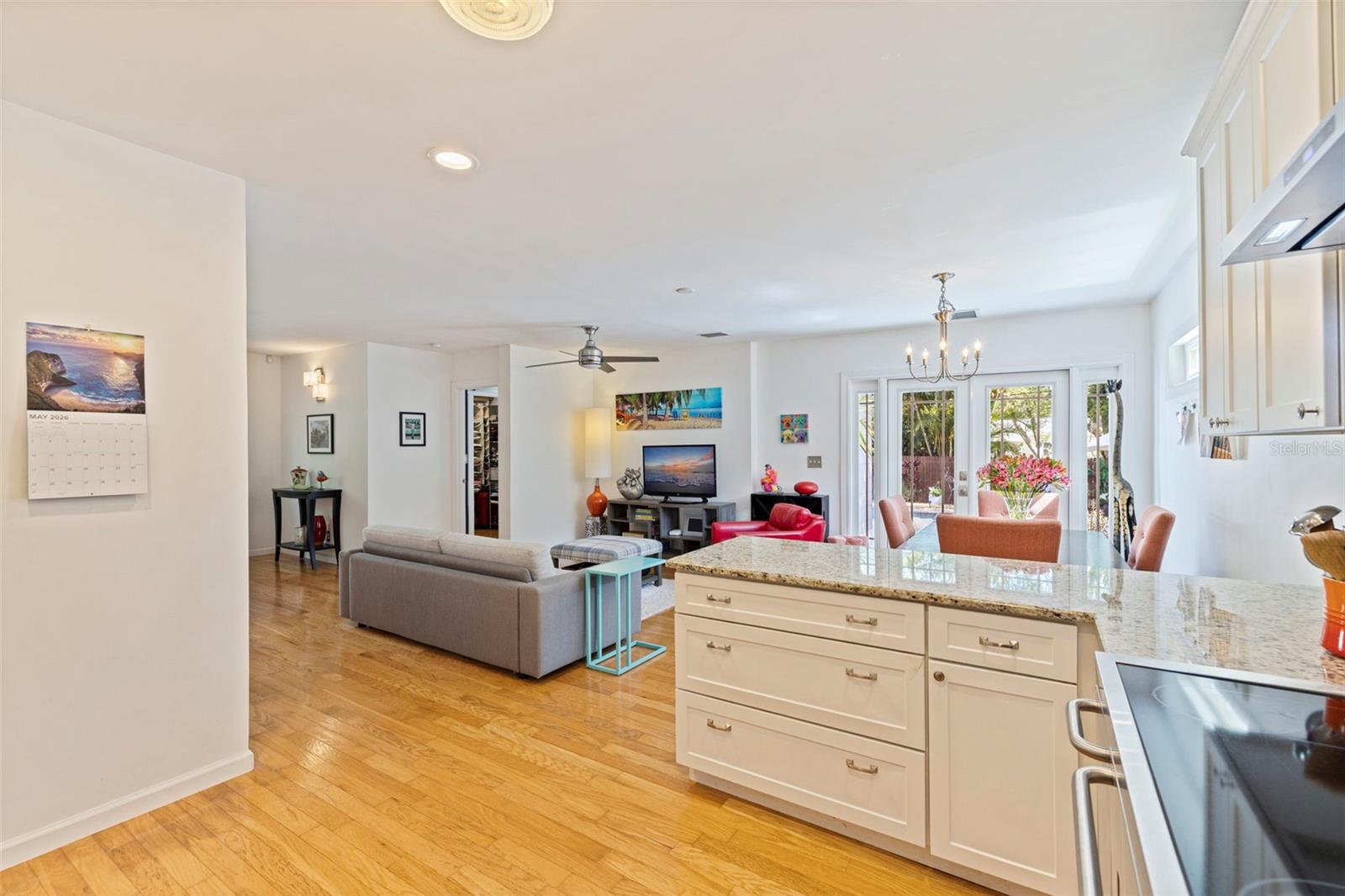 1055 MONTICELLO BLVD N, ST PETERSBURG, FL — photo 23