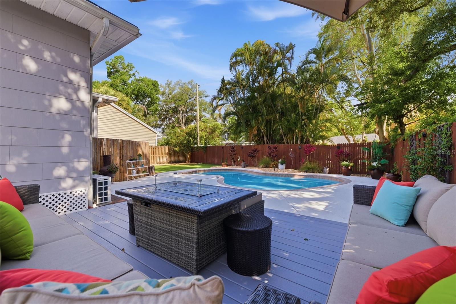 1055 MONTICELLO BLVD N, ST PETERSBURG, FL — photo 30