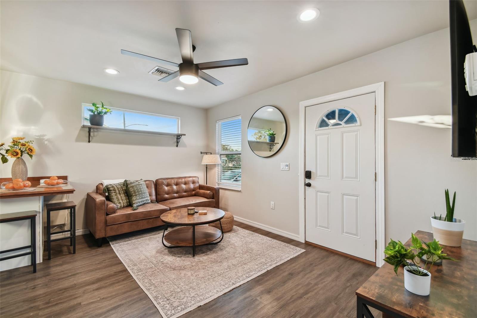 2310 30TH AVE N, ST PETERSBURG, FL — photo 3